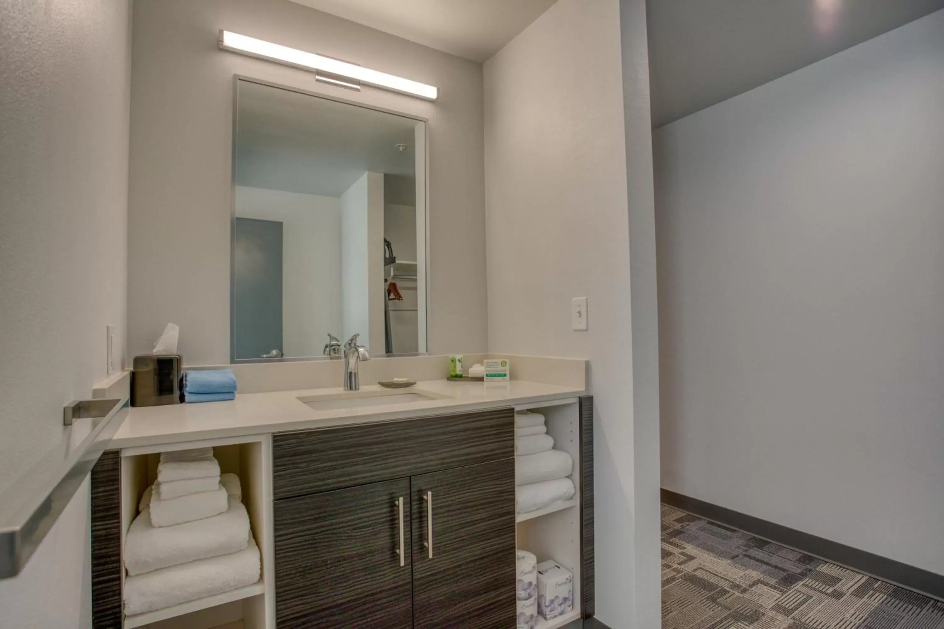 Bathroom in Post Time Inn Bathroom in Post Time Inn