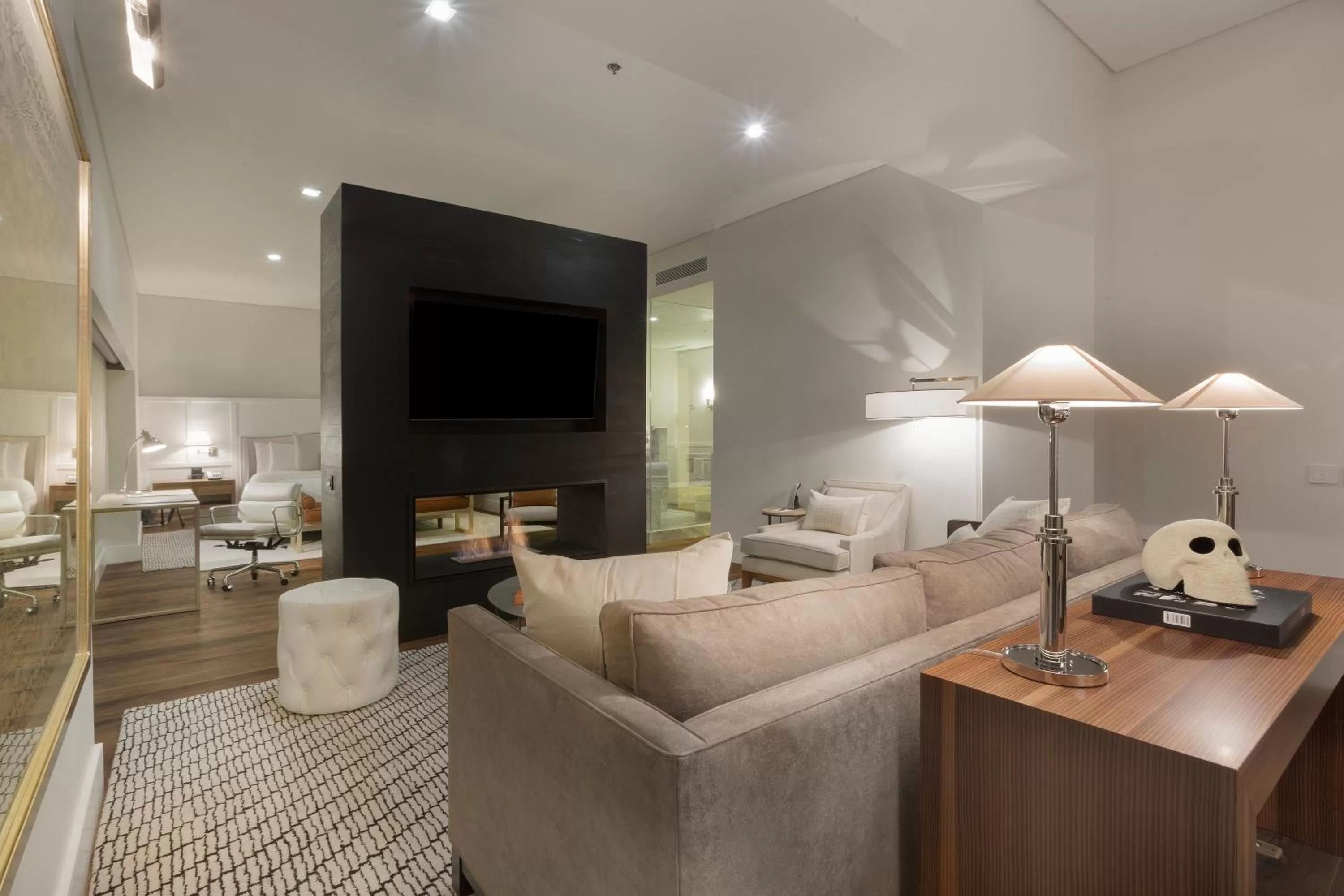 Living room in Presidente InterContinental Mexico City by IHG