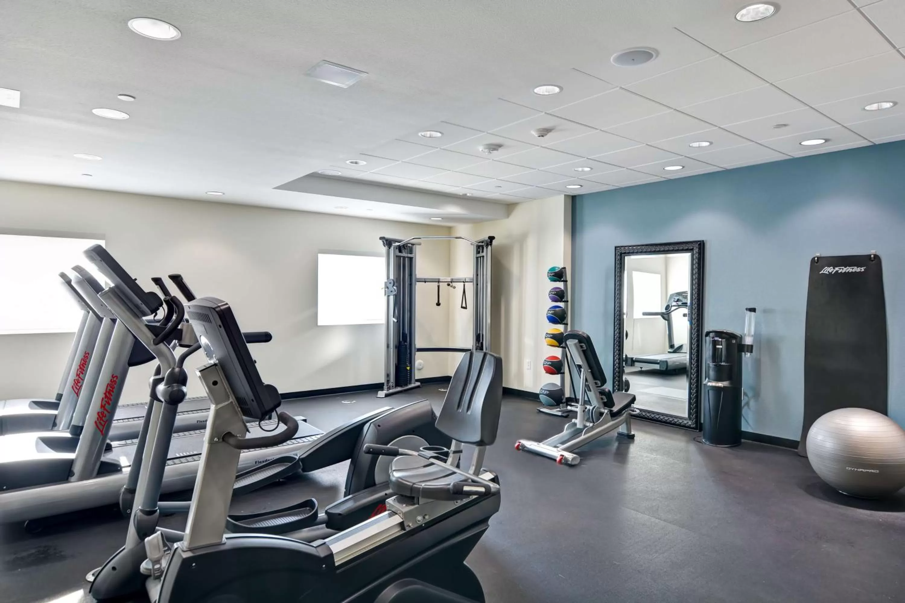 Fitness centre/facilities in Home2 Suites Azusa