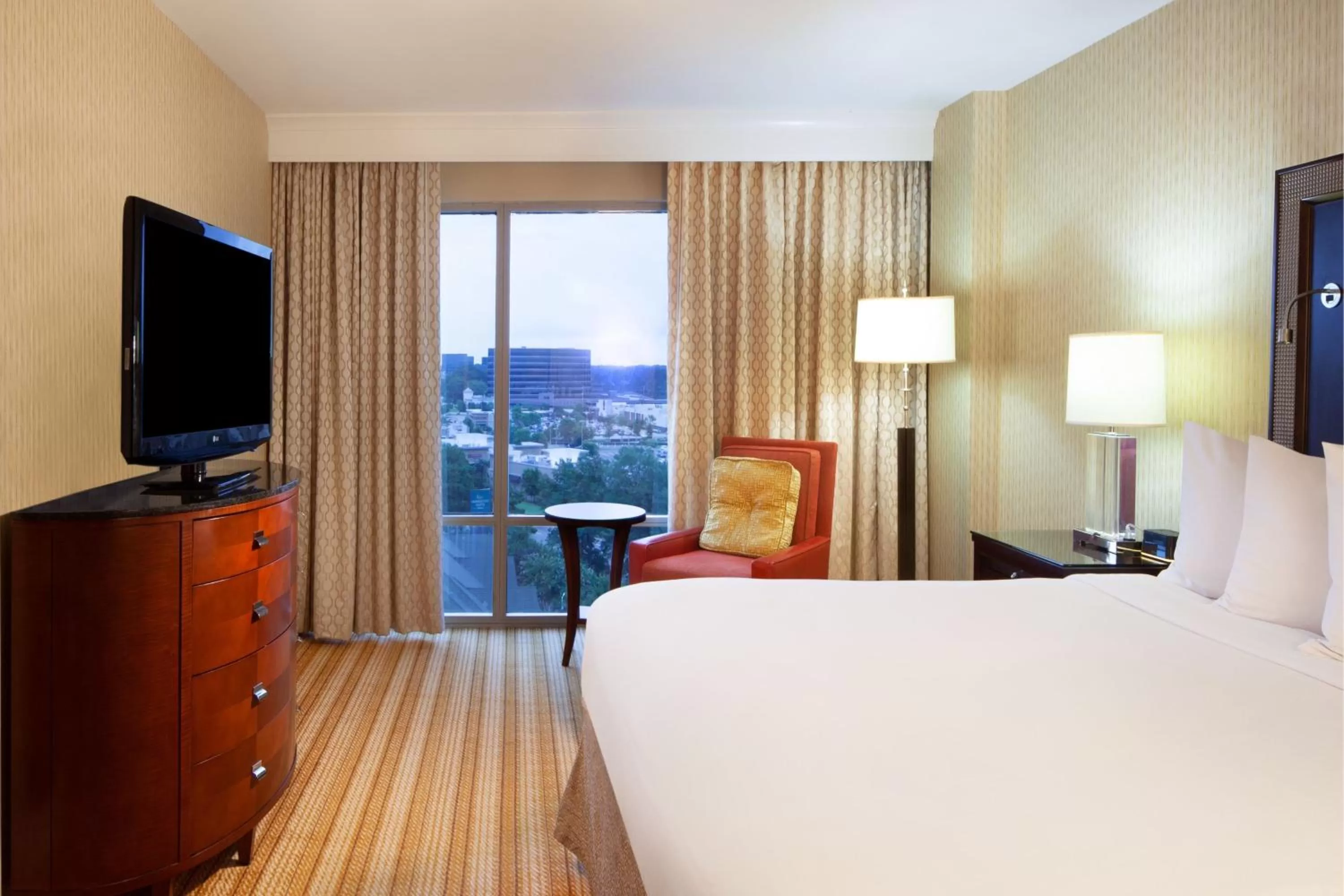 Bedroom, Bed in Marriott Memphis East