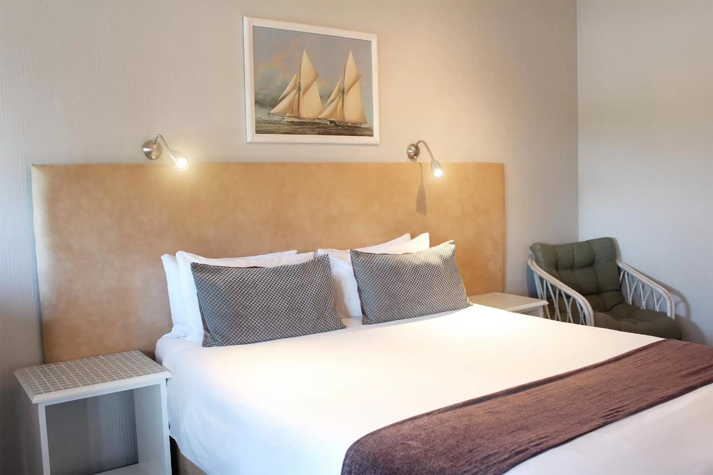 Bedroom, Bed in Oceans Hotel & Self Catering