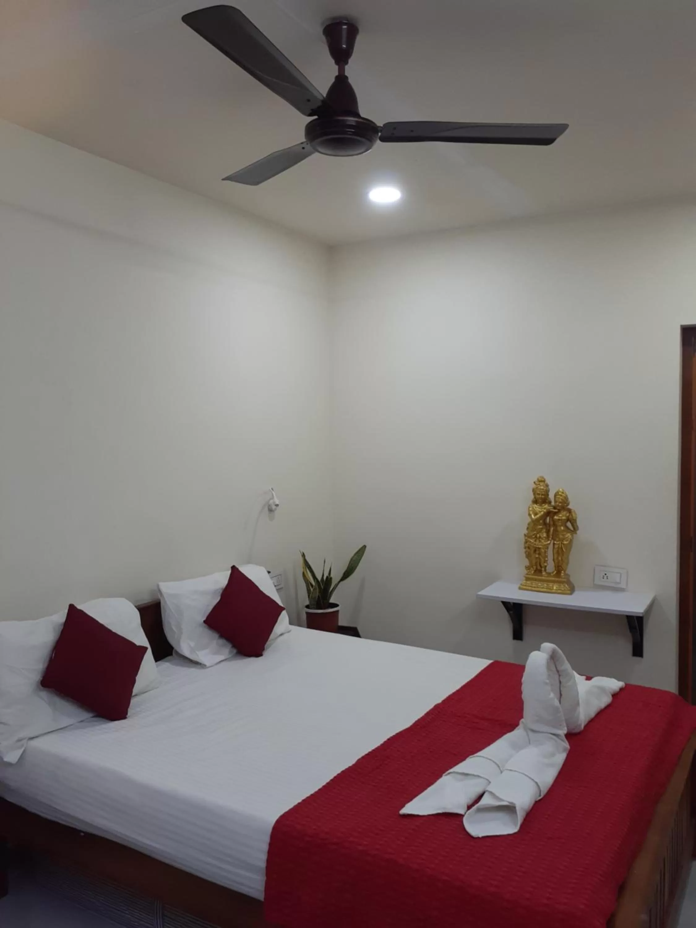 Bed in Nature Villa Kochi