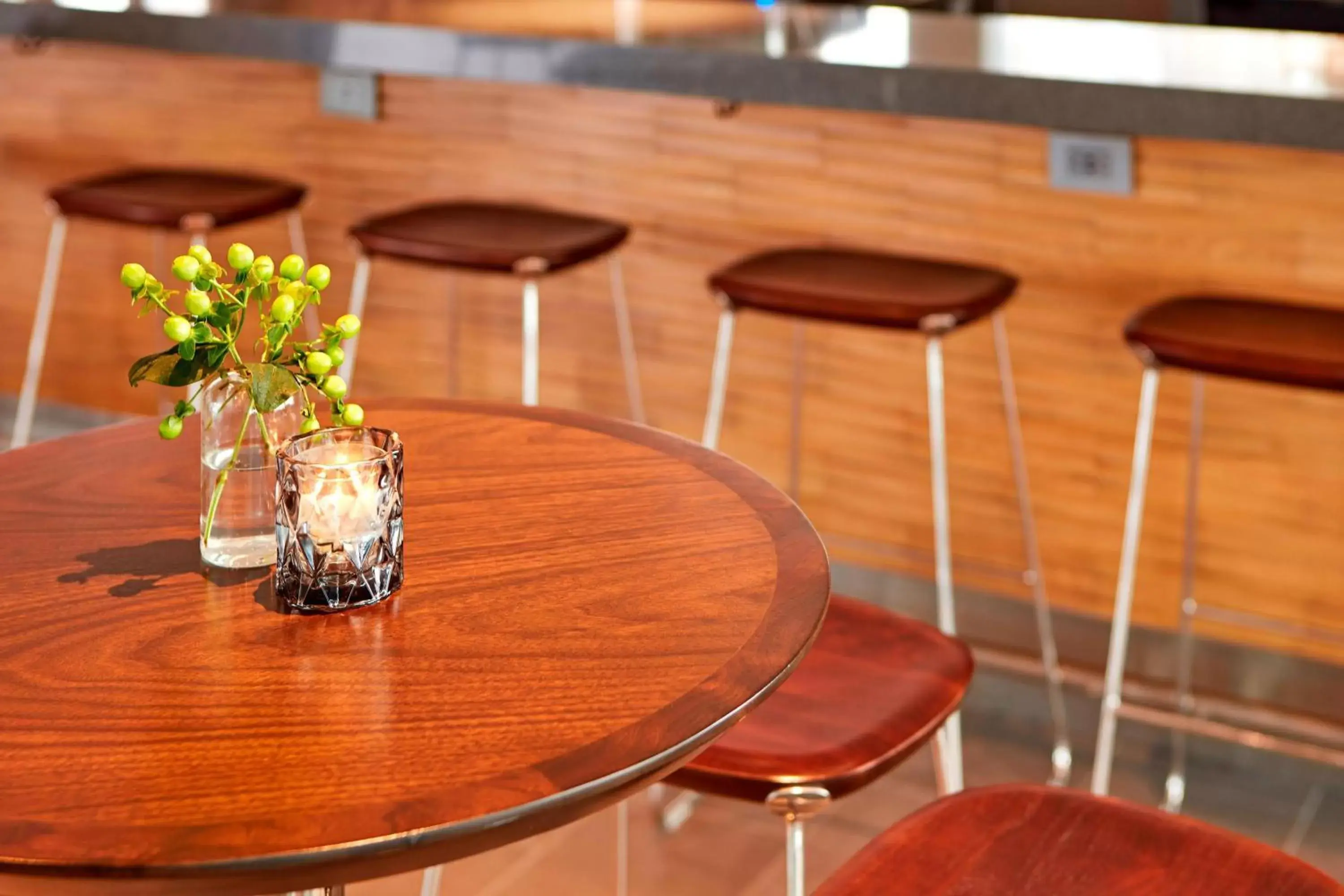 Lounge or bar, Restaurant/Places to Eat in AC Hotel by Marriott Sunnyvale Cupertino