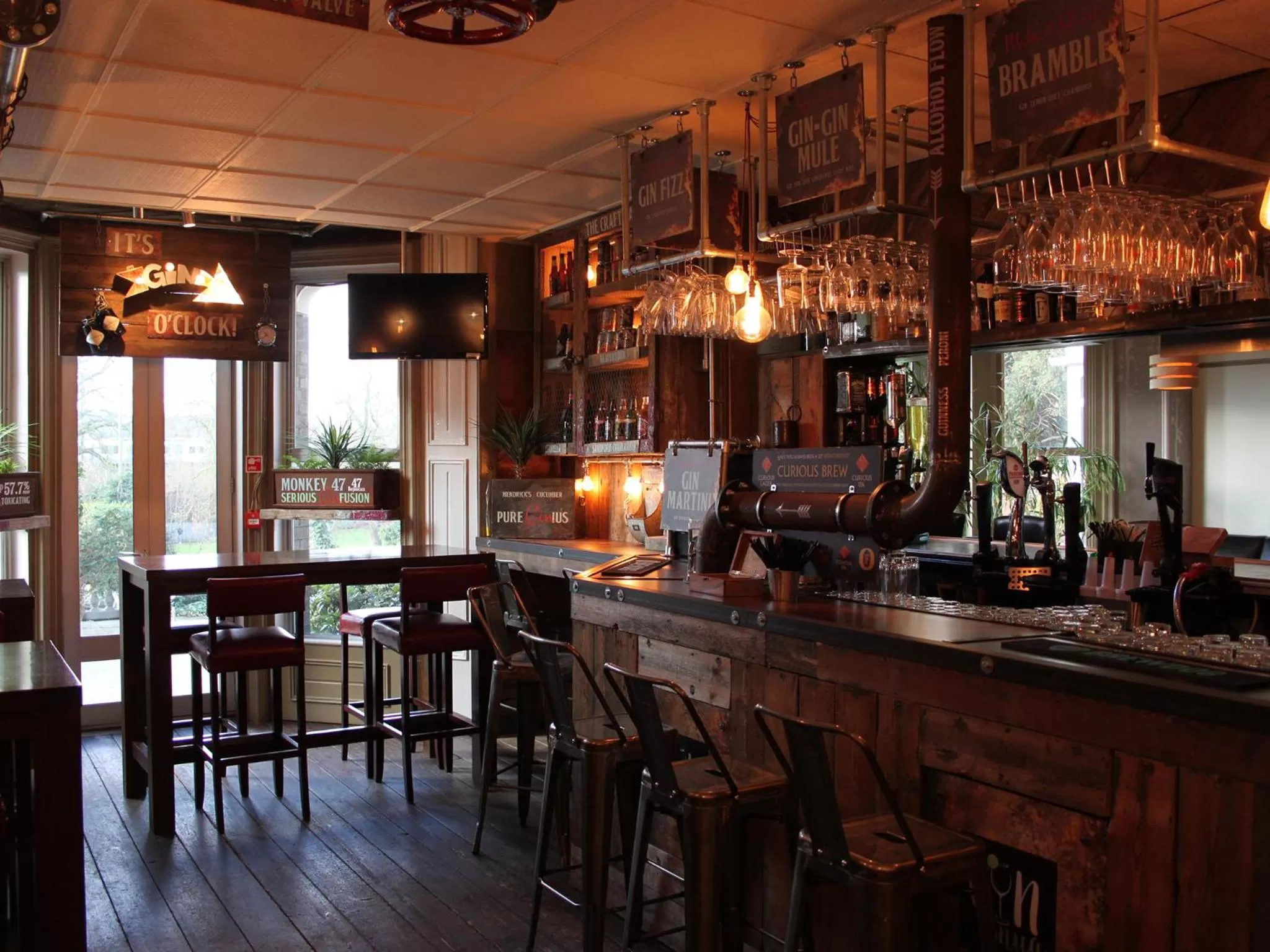 Lounge or bar in Leaside Hotel