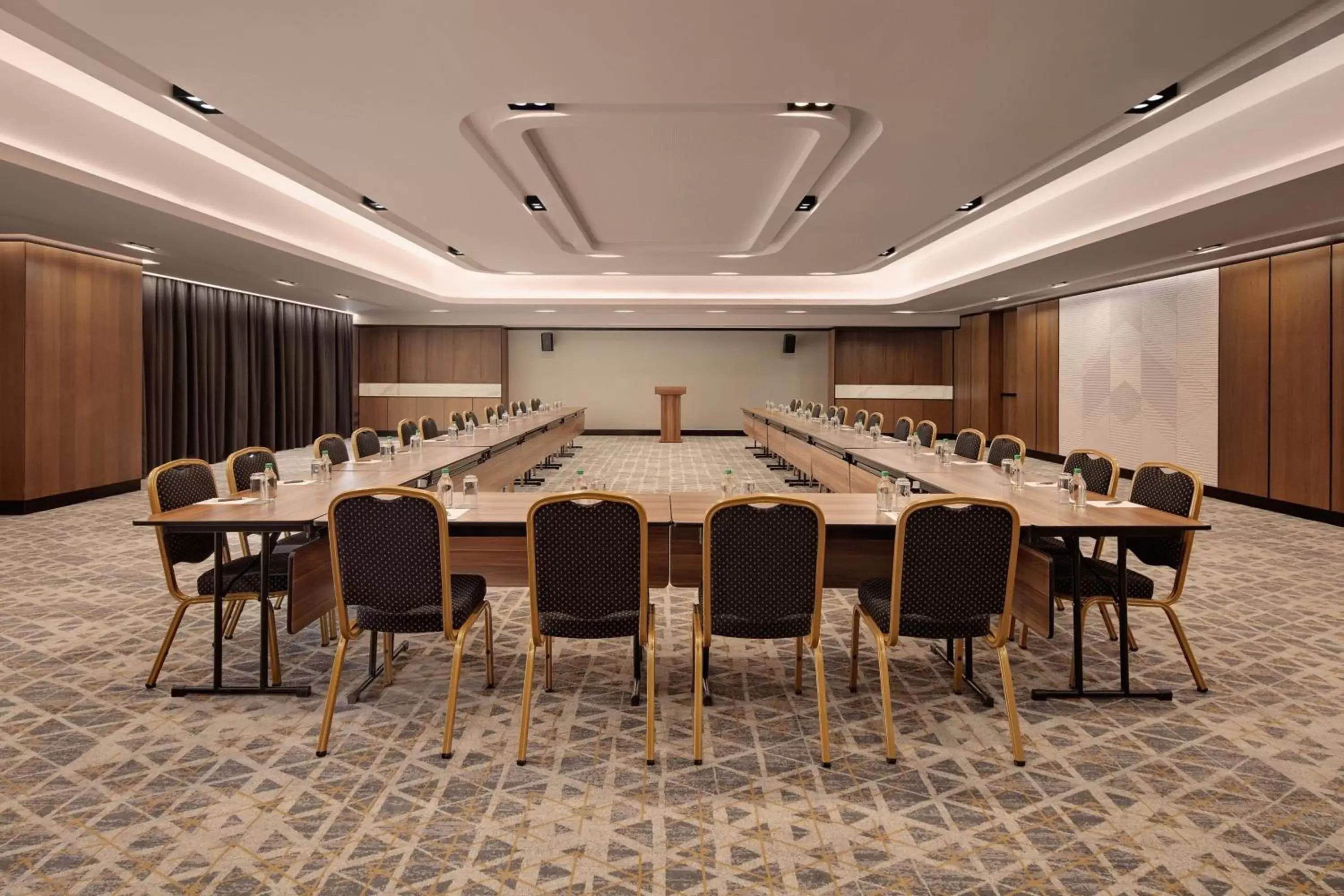 Meeting/conference room in Sheraton Istanbul Esenyurt