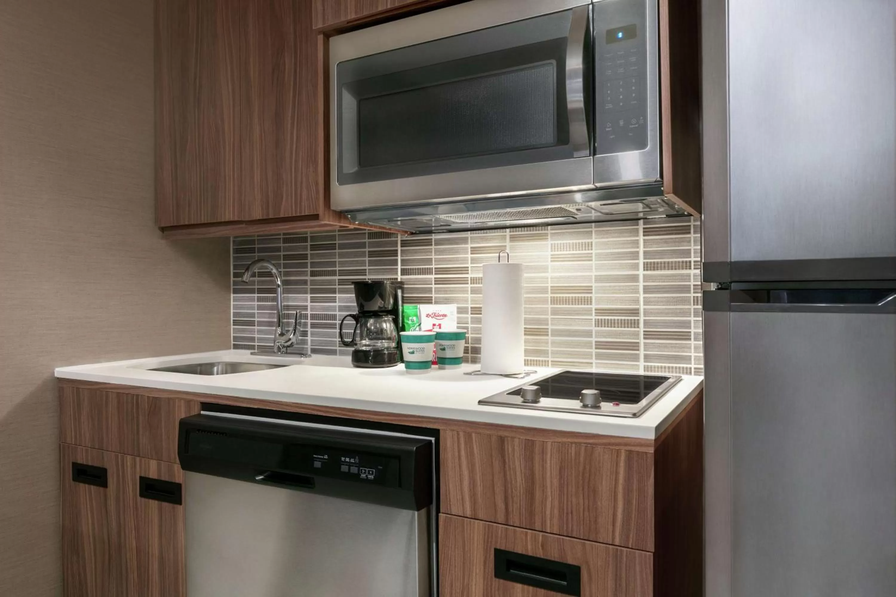 Kitchen or kitchenette in Homewood Suites By Hilton Monterrey Apodaca