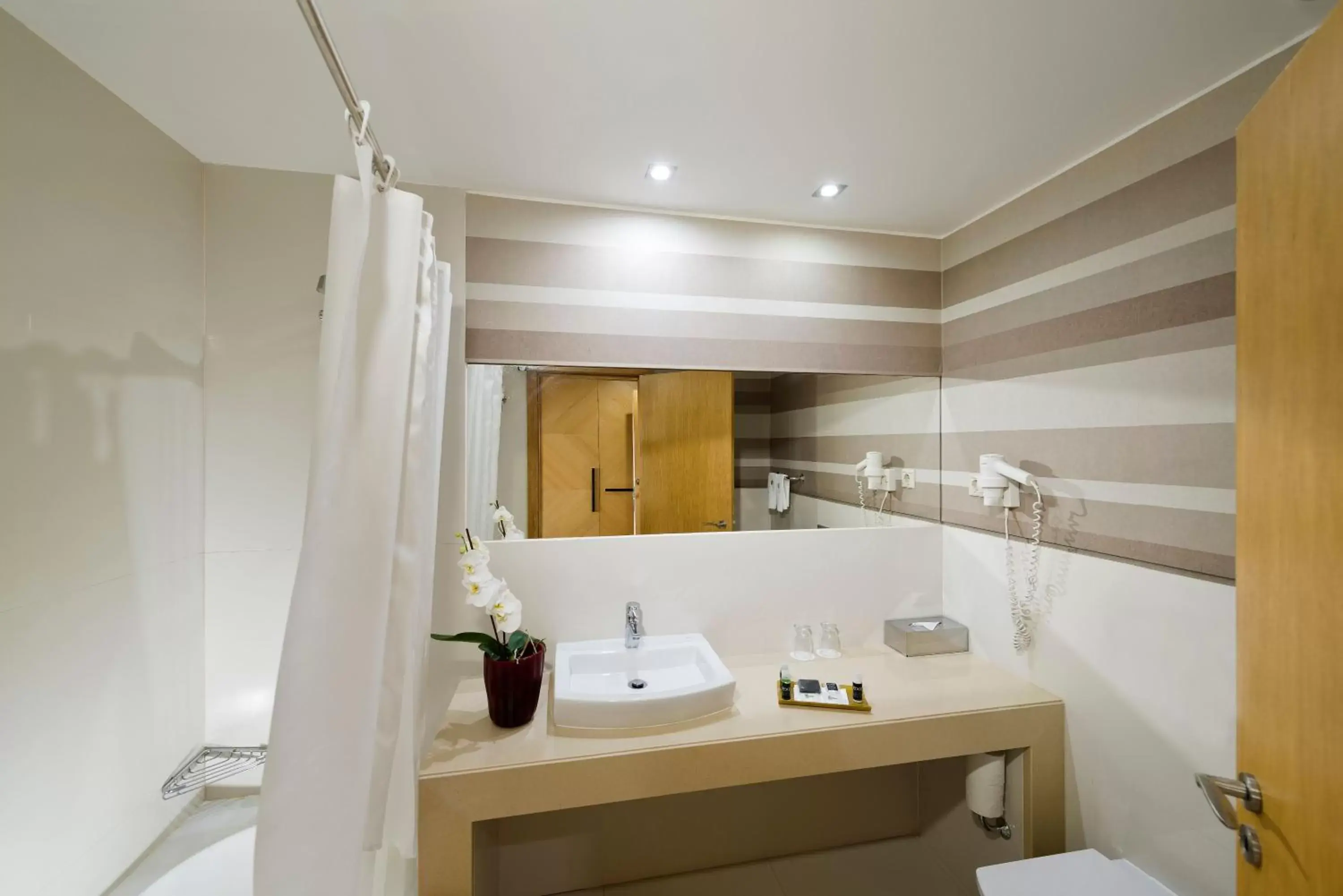 Bathroom in Penafiel Park Hotel & Spa