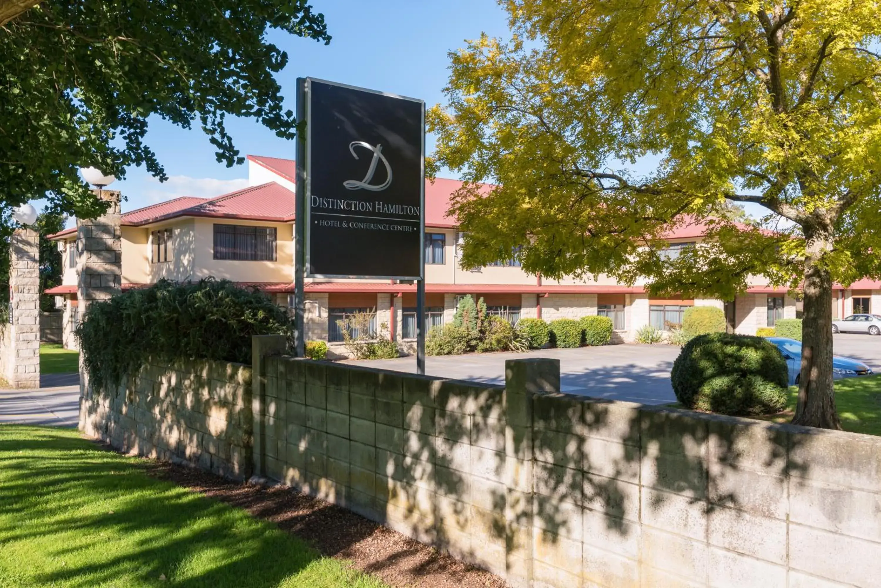 Facade/entrance, Property Building in Distinction Hamilton Hotel & Conference Centre