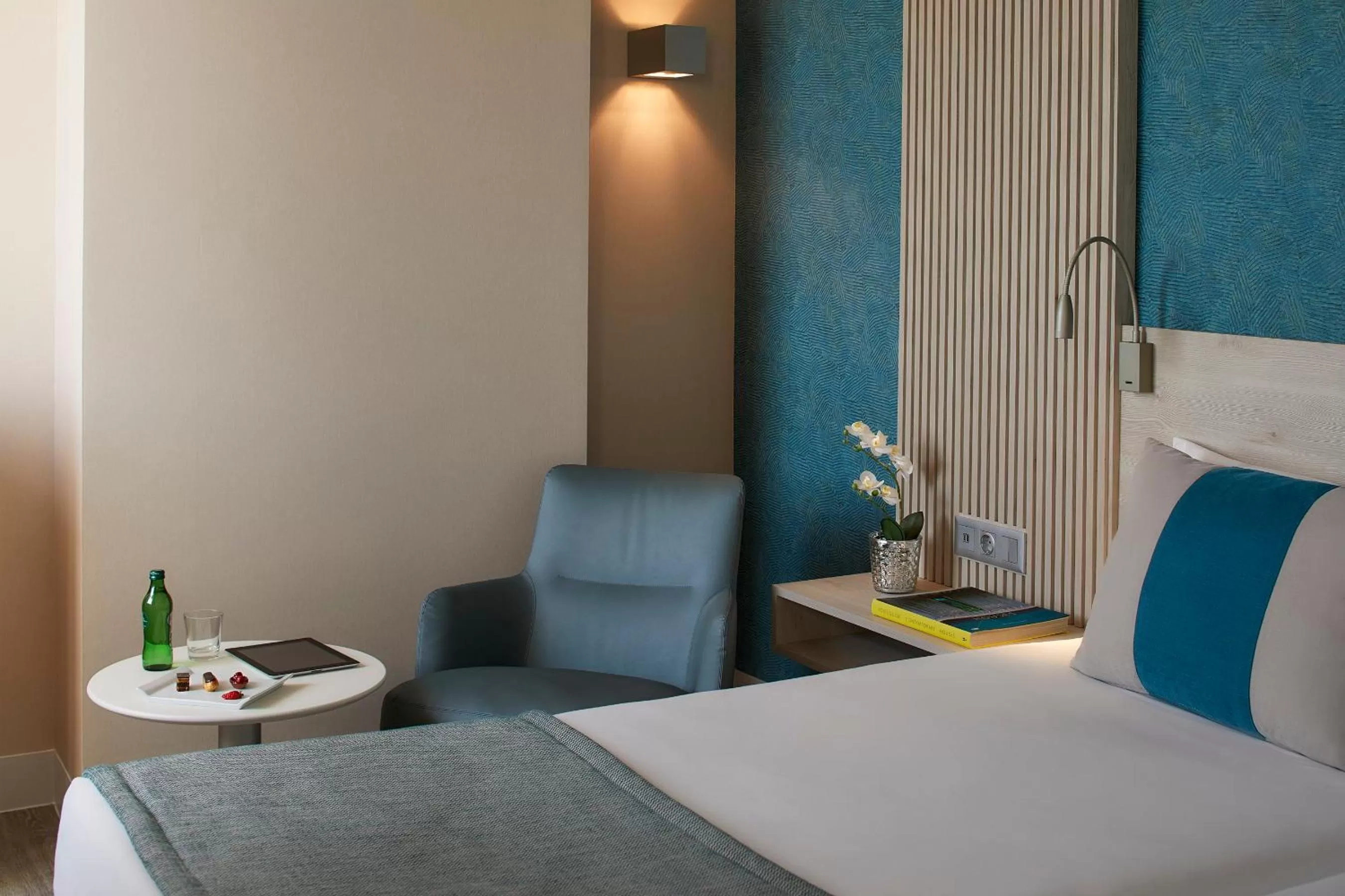 Bed in Occidental Faro