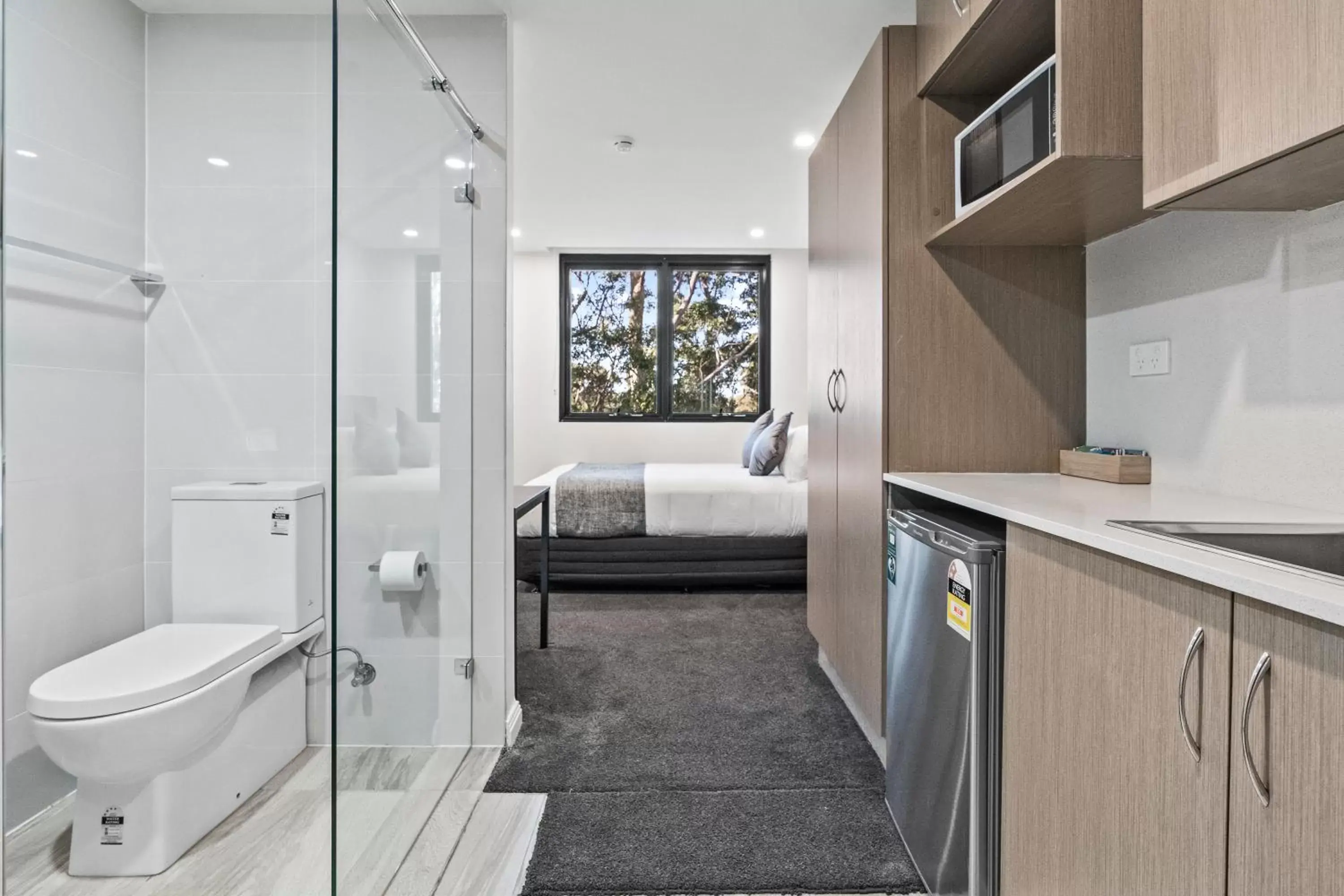 Kitchen or kitchenette, Bathroom in Seranin | Gordon