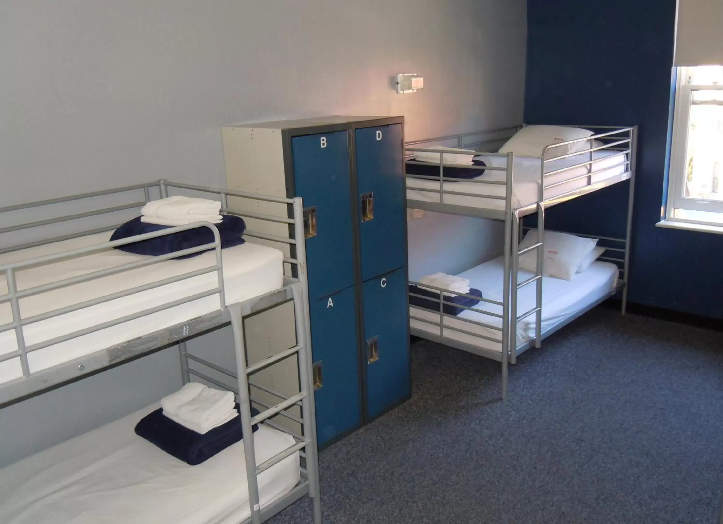 Bed in 10-Bed Women's Dormitory in HI New York City Hostel