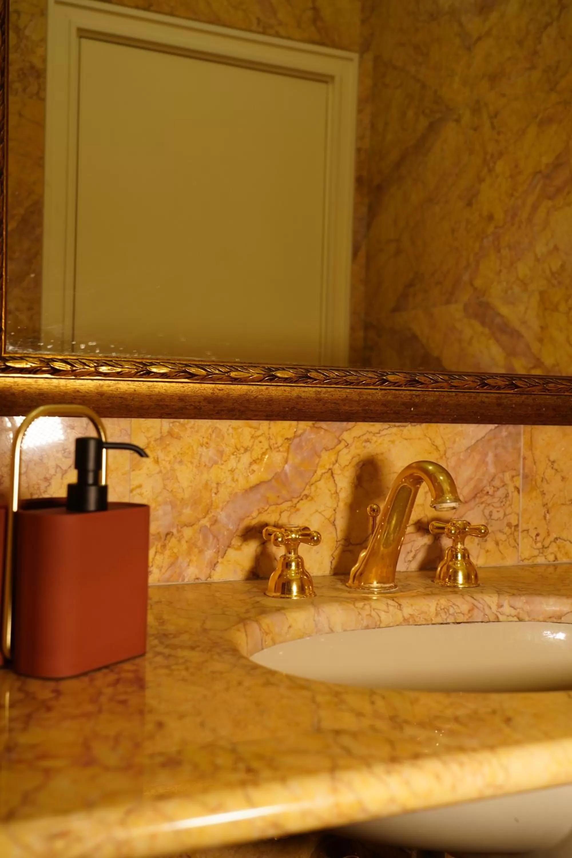 Bathroom in Sisuites