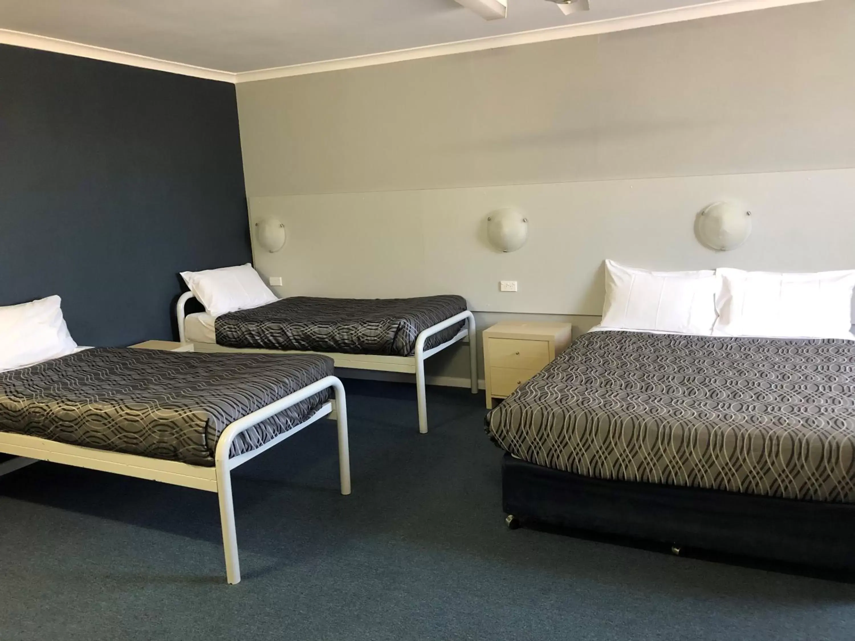 Bed in Flinders Motel