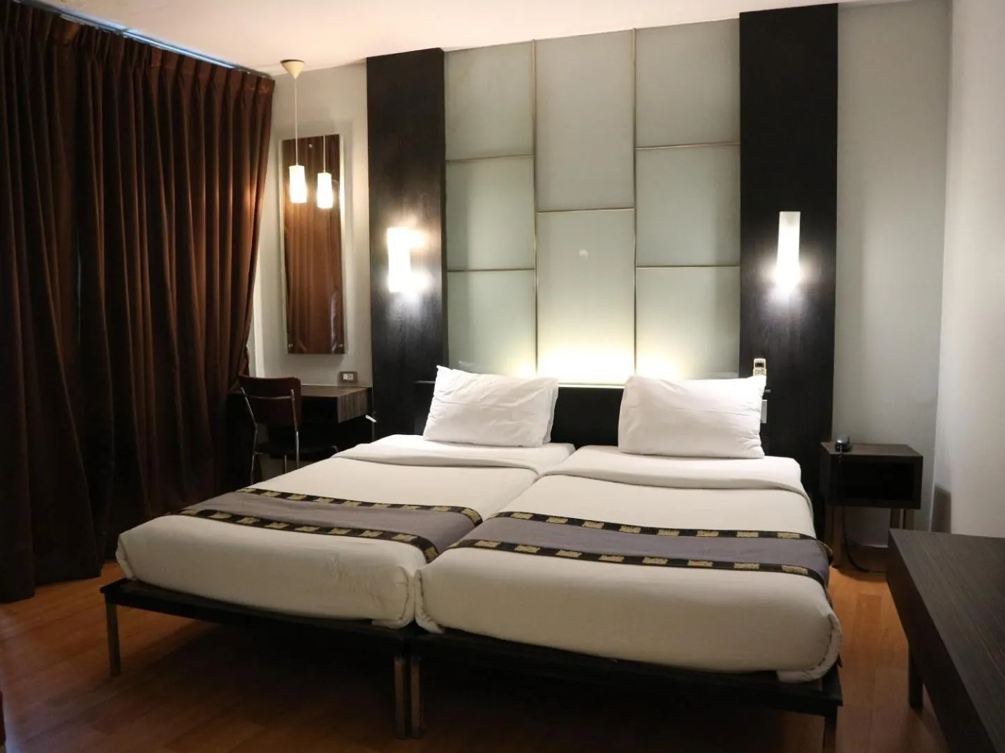 Bedroom, Bed in Swana Bangkok Hotel