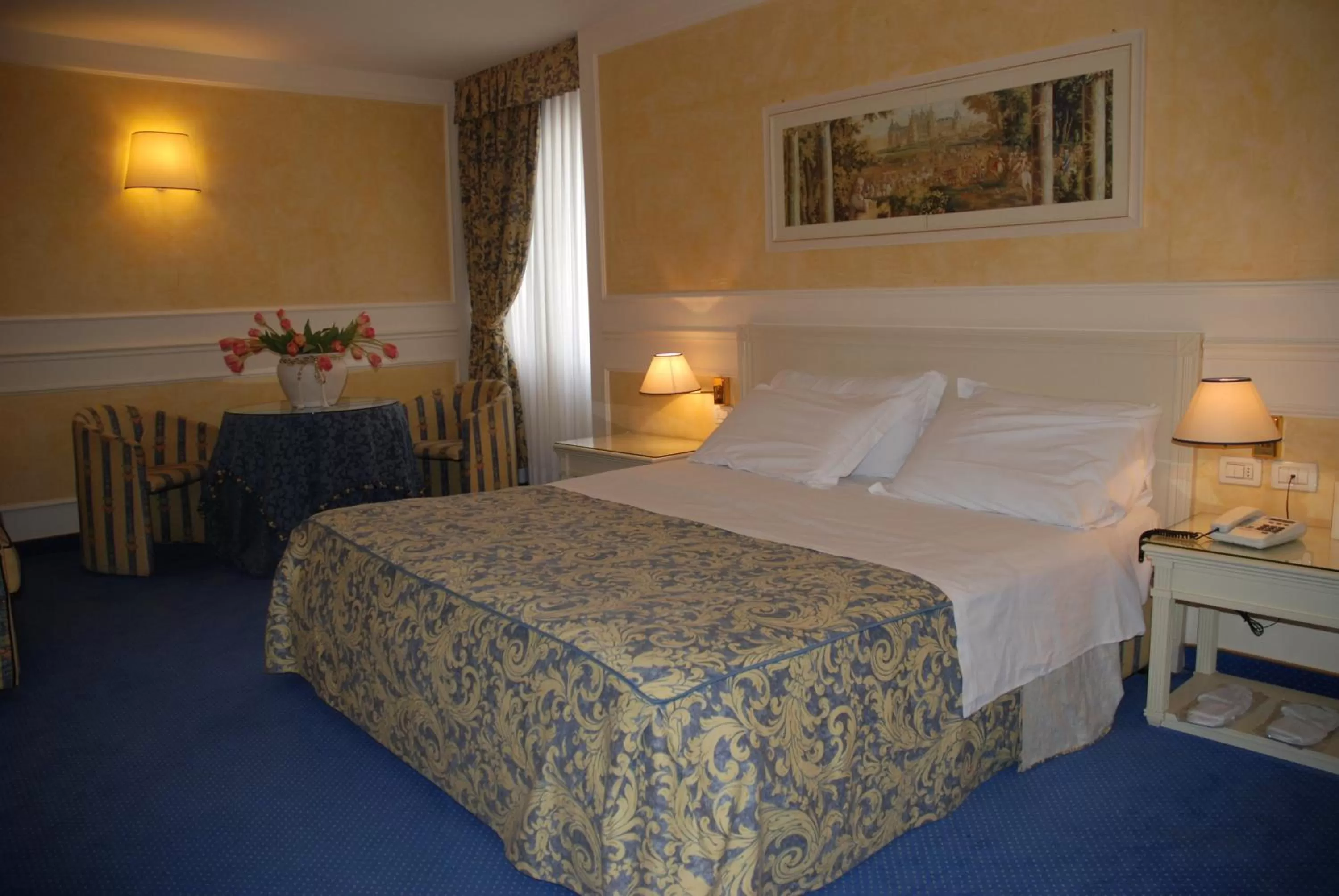 Bed in Hotel Continental Brescia