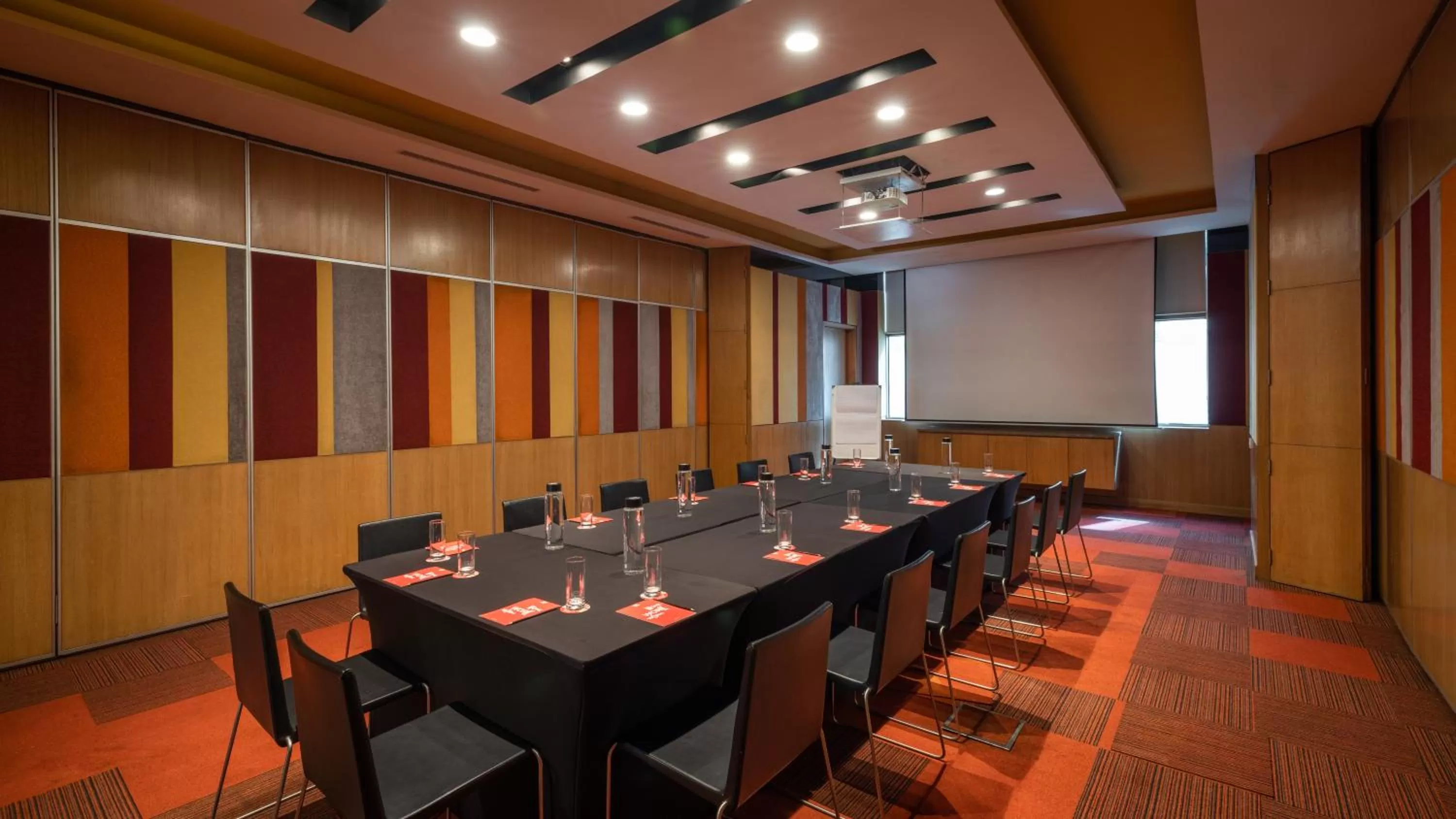 Meeting/conference room in ibis New Delhi Aerocity - An Accor Brand