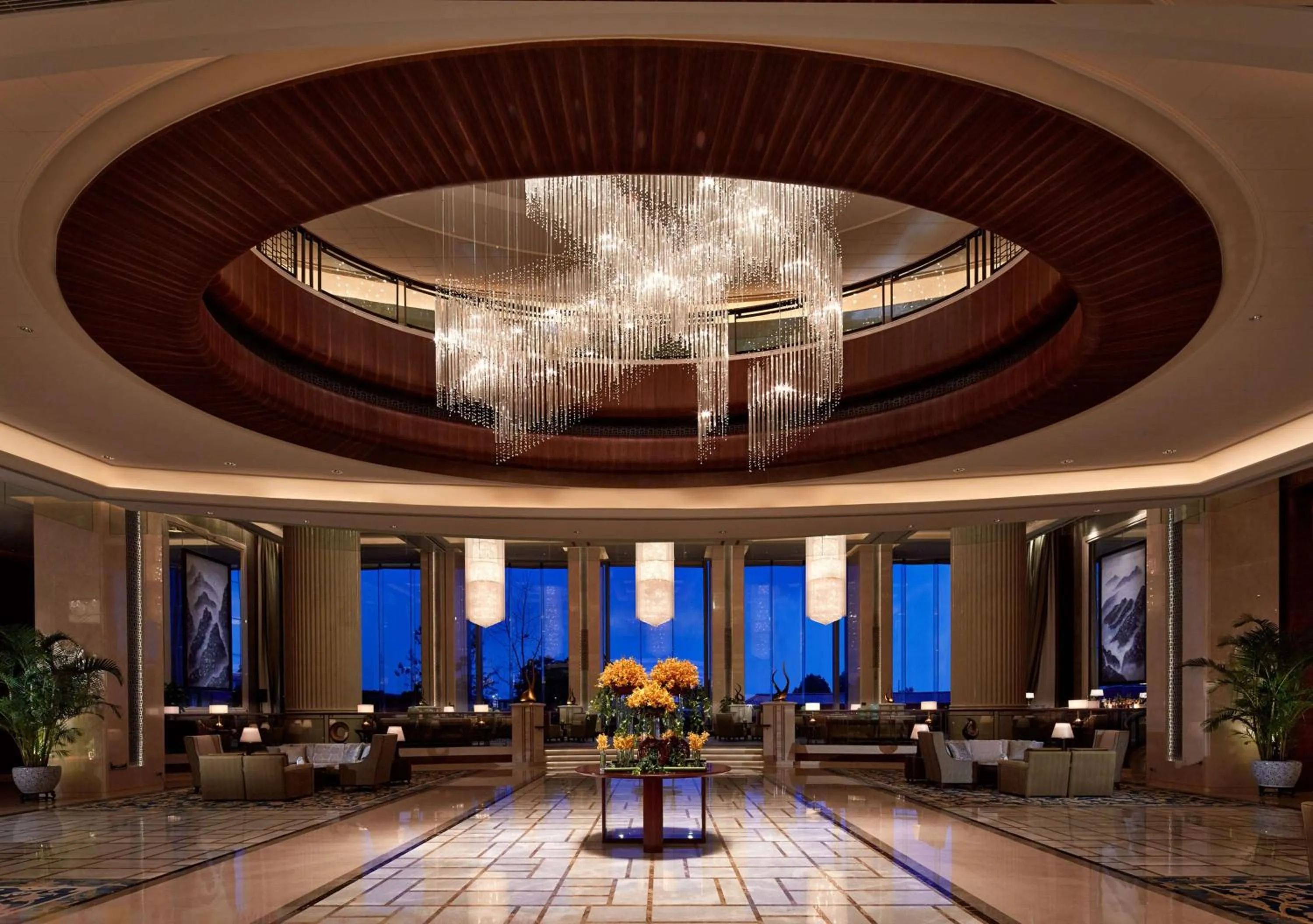 Lobby or reception in Shangri-La Nanchang丨All room offer river views Just one stop from the Pavilion of Prince Teng