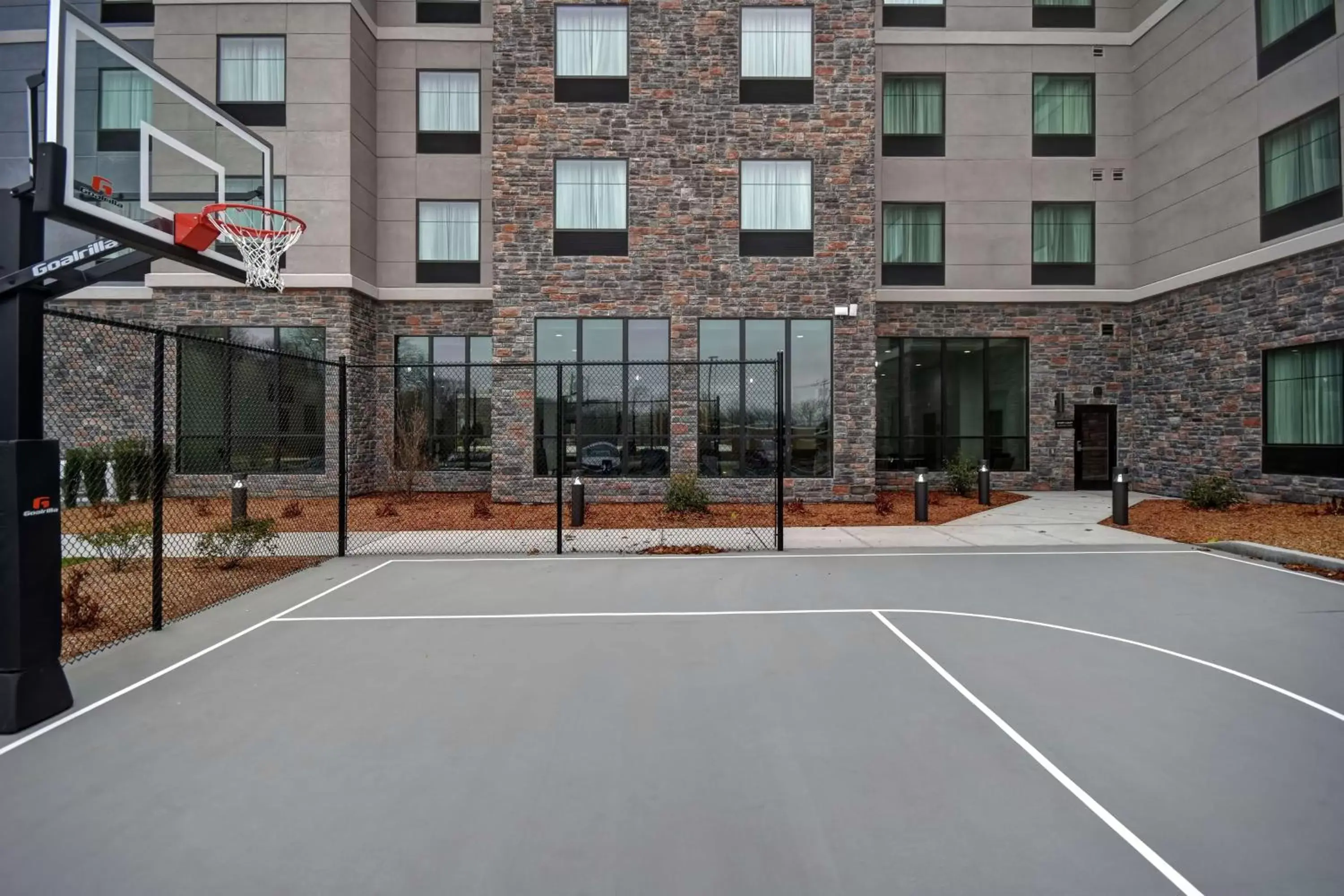 Property building, Tennis/Squash in Homewood Suites By Hilton Orange New Haven