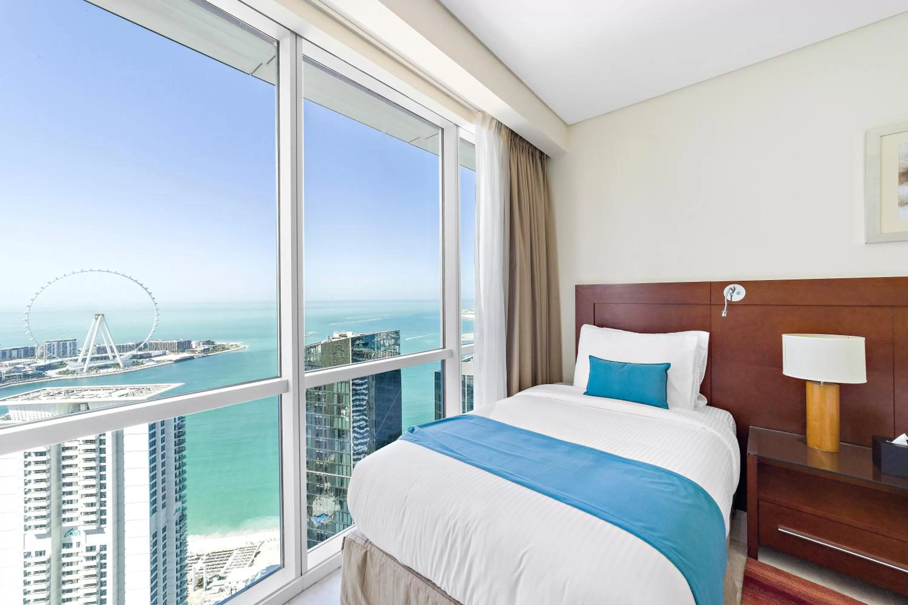 Bed in Blue Beach Tower The Walk JBR