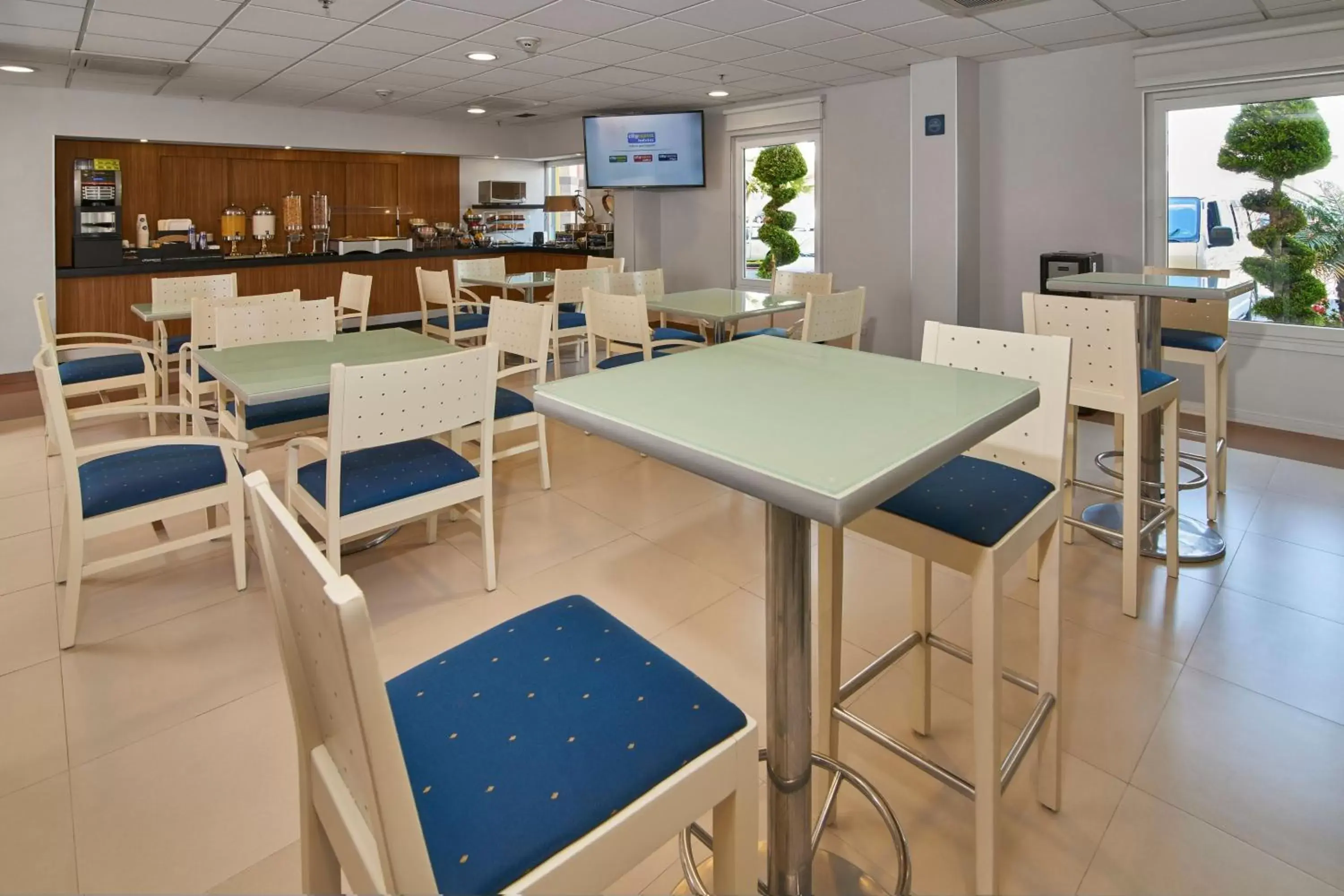 Breakfast, Restaurant/Places to Eat in City Express by Marriott Puebla Angelopolis