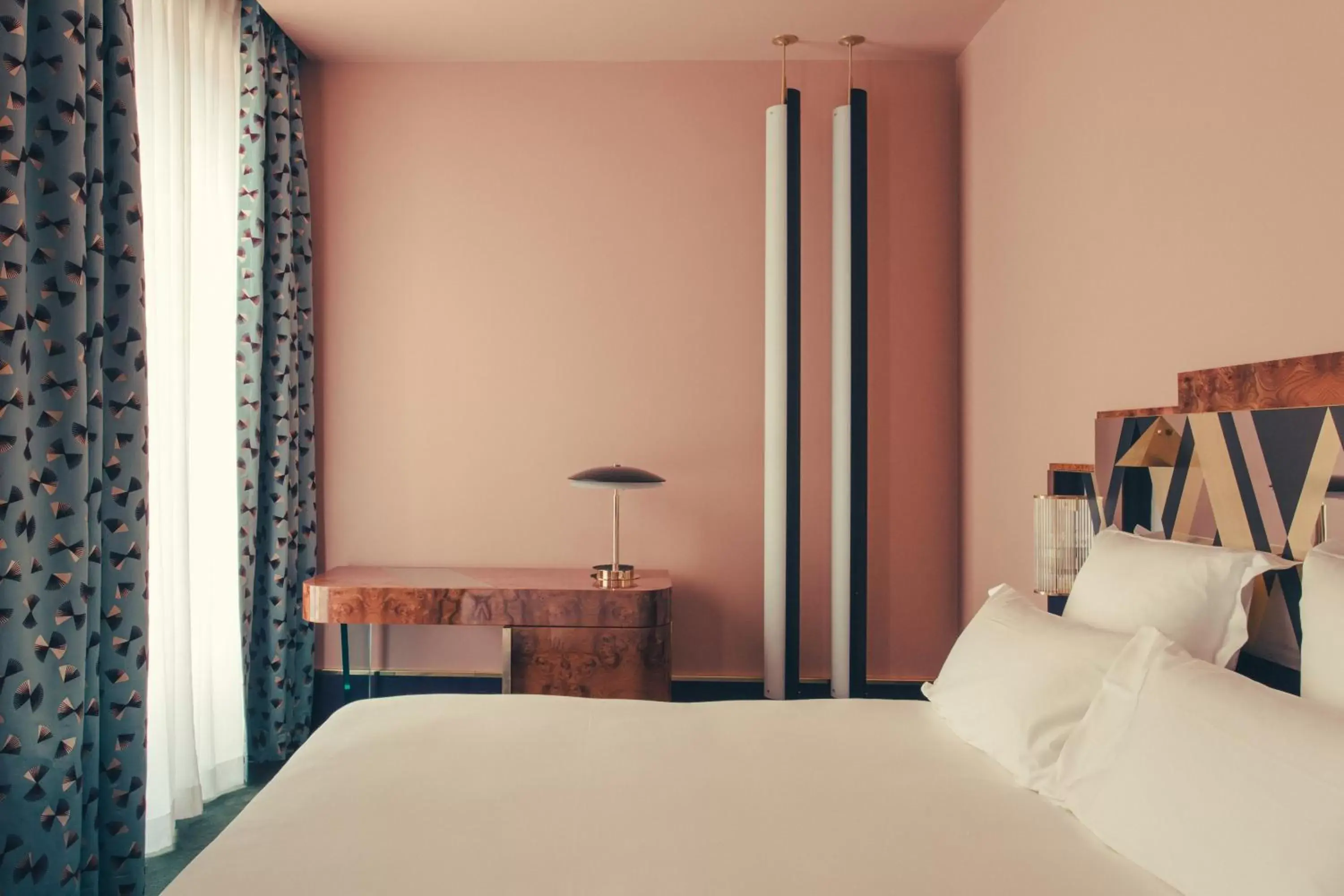 Bedroom, Bed in Hôtel Saint-Marc