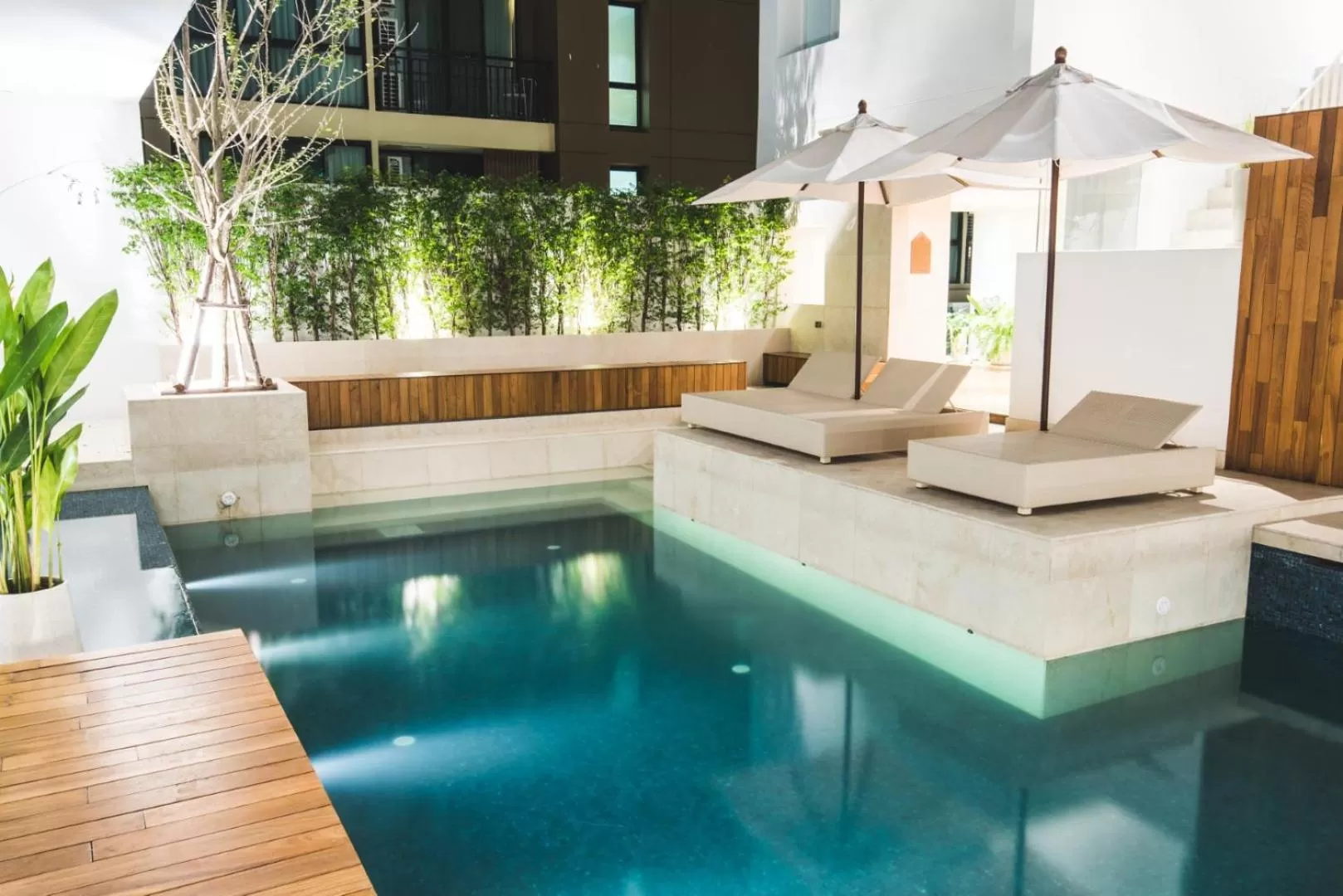 Swimming pool in twothree a homely hotel - SHA Extra Plus