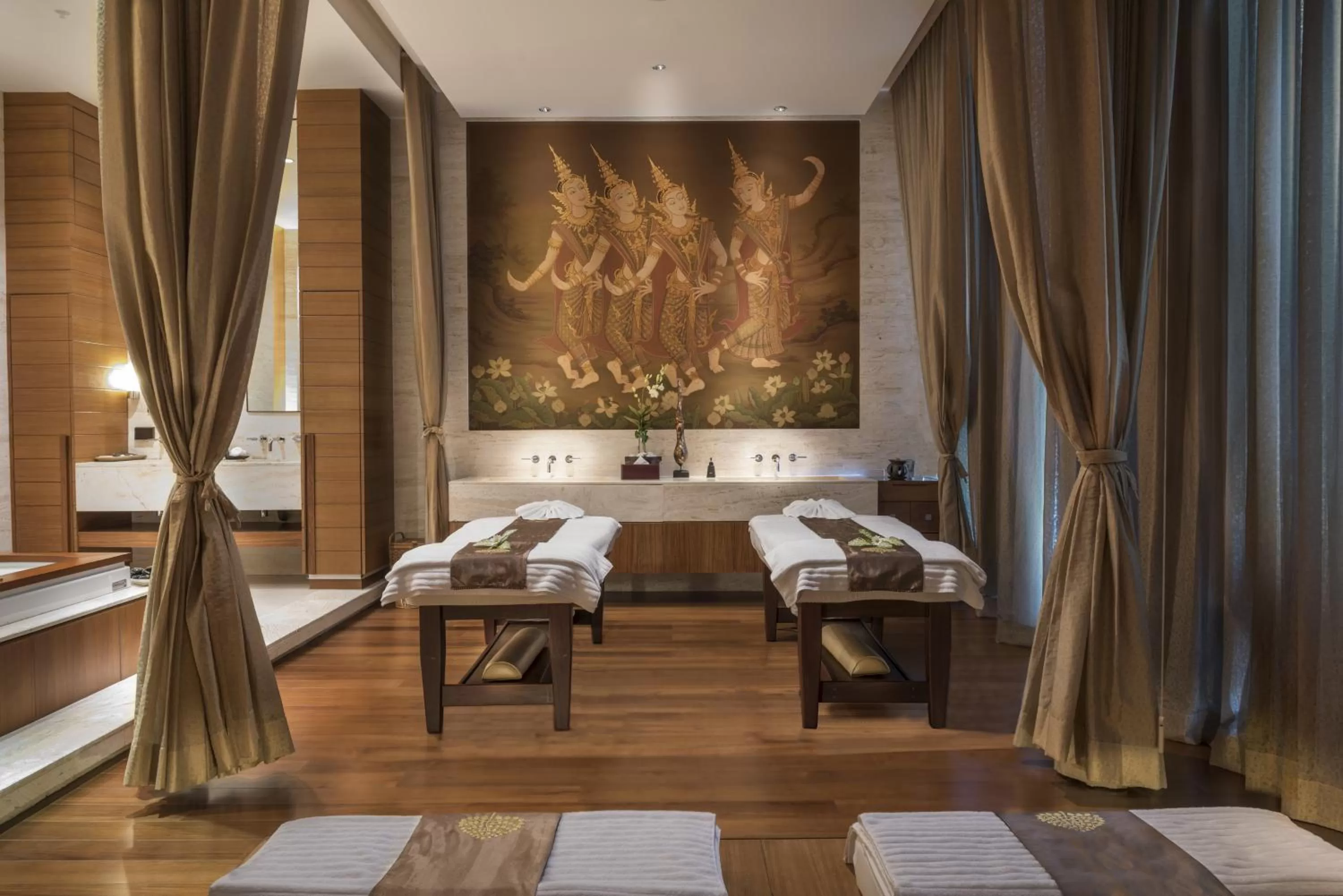 Spa and wellness centre/facilities, Bed in Pullman Bangkok King Power