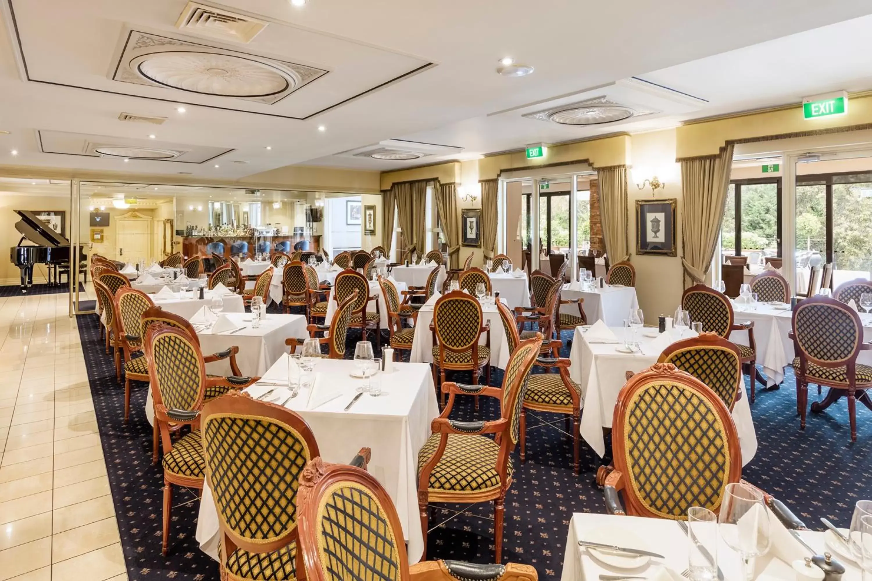 Restaurant/Places to Eat in Quality Hotel Canterbury International