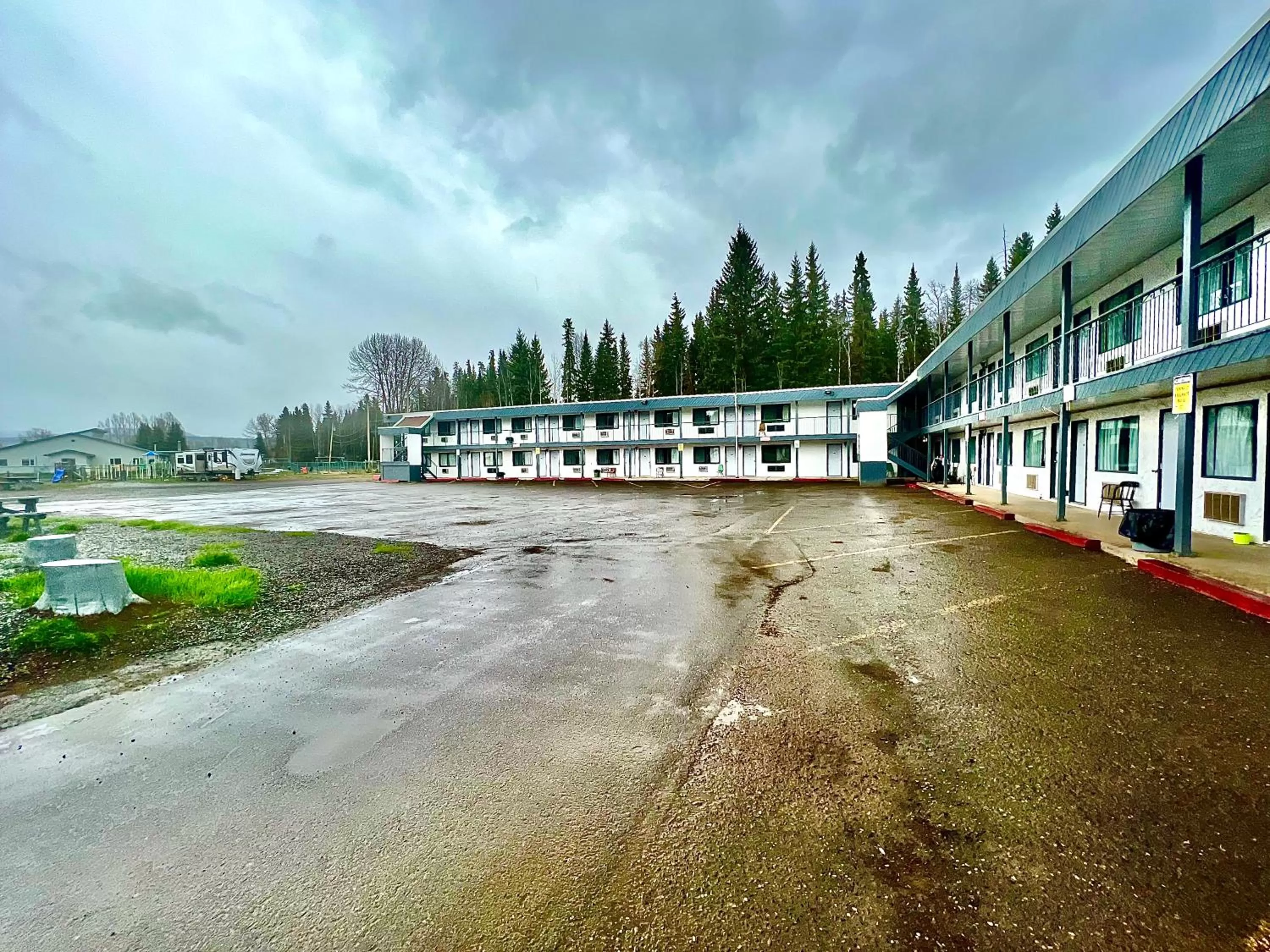 Property building in Houston Motor Inn