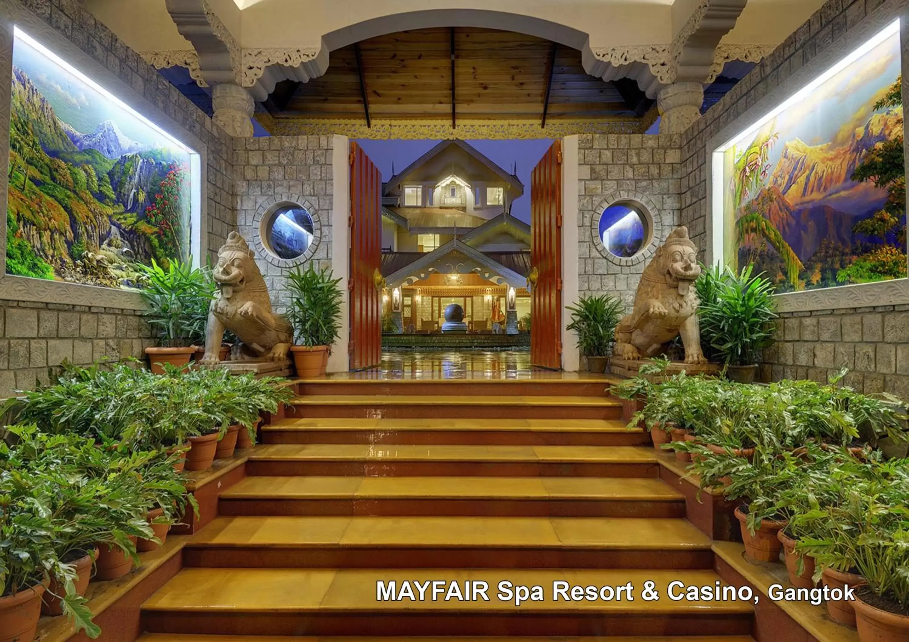 Facade/entrance in Mayfair Spa Resort & Casino