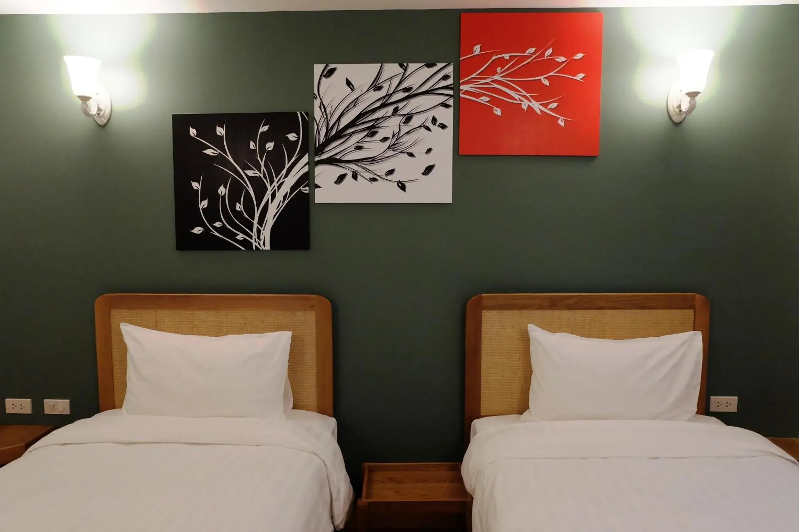 Bed in Cozy At 9 Hotel And Kitchen Bed in Cozy At 9 Hotel And Kitchen