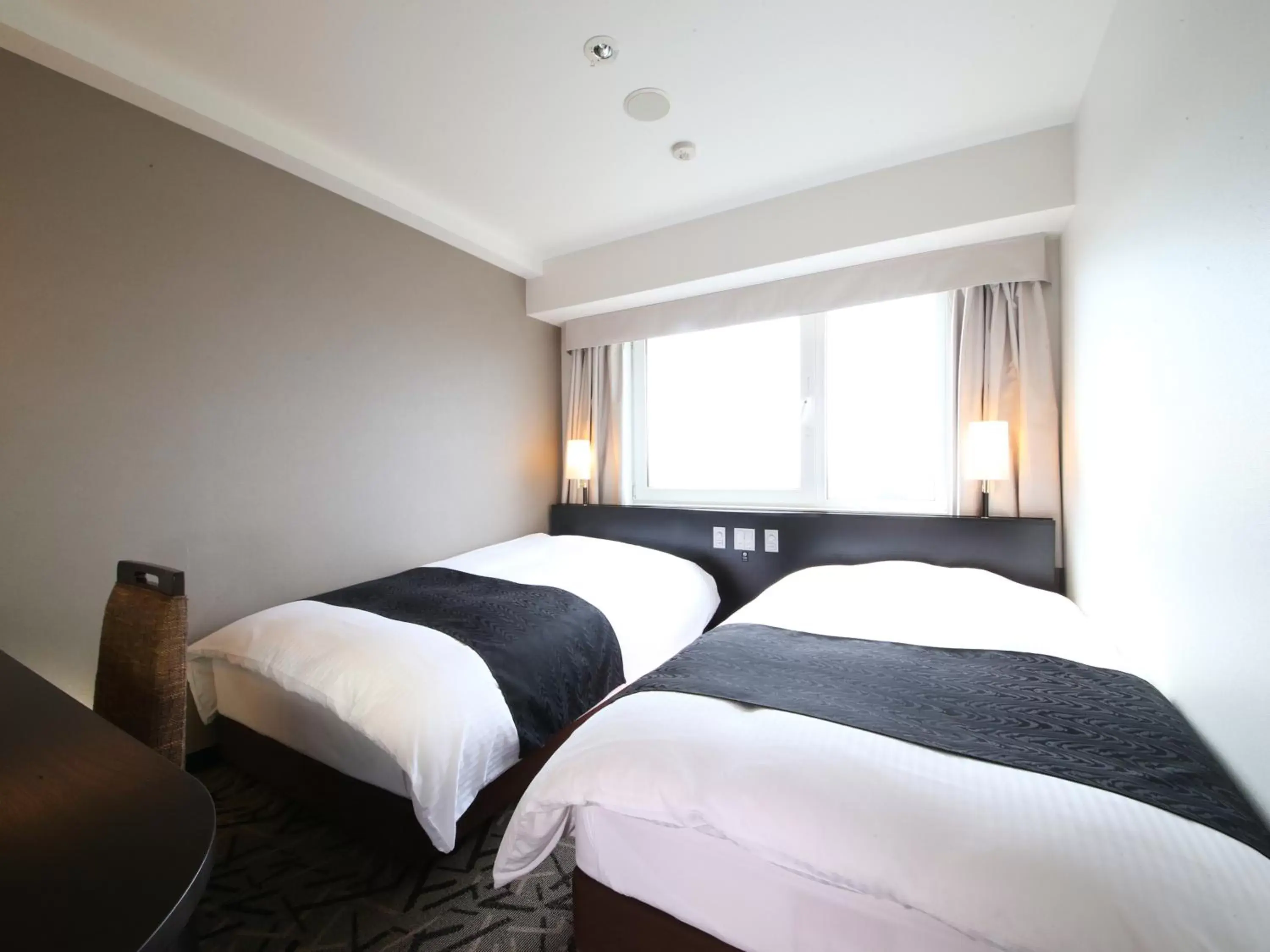 Photo of the whole room, Bed in APA Hotel & Resort Tokyo Bay Makuhari