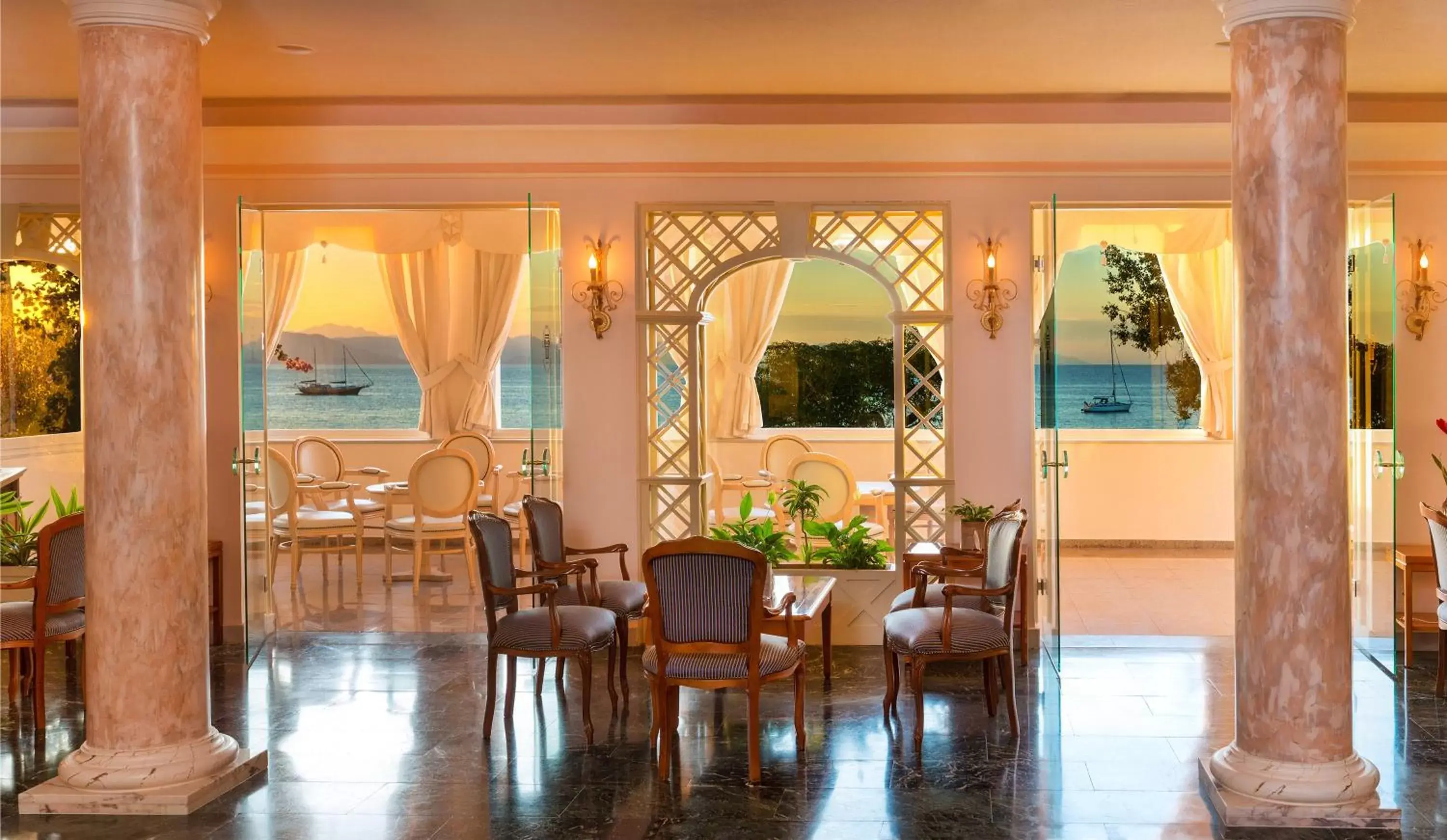 Lobby or reception, Restaurant/Places to Eat in Corfu Palace Hotel