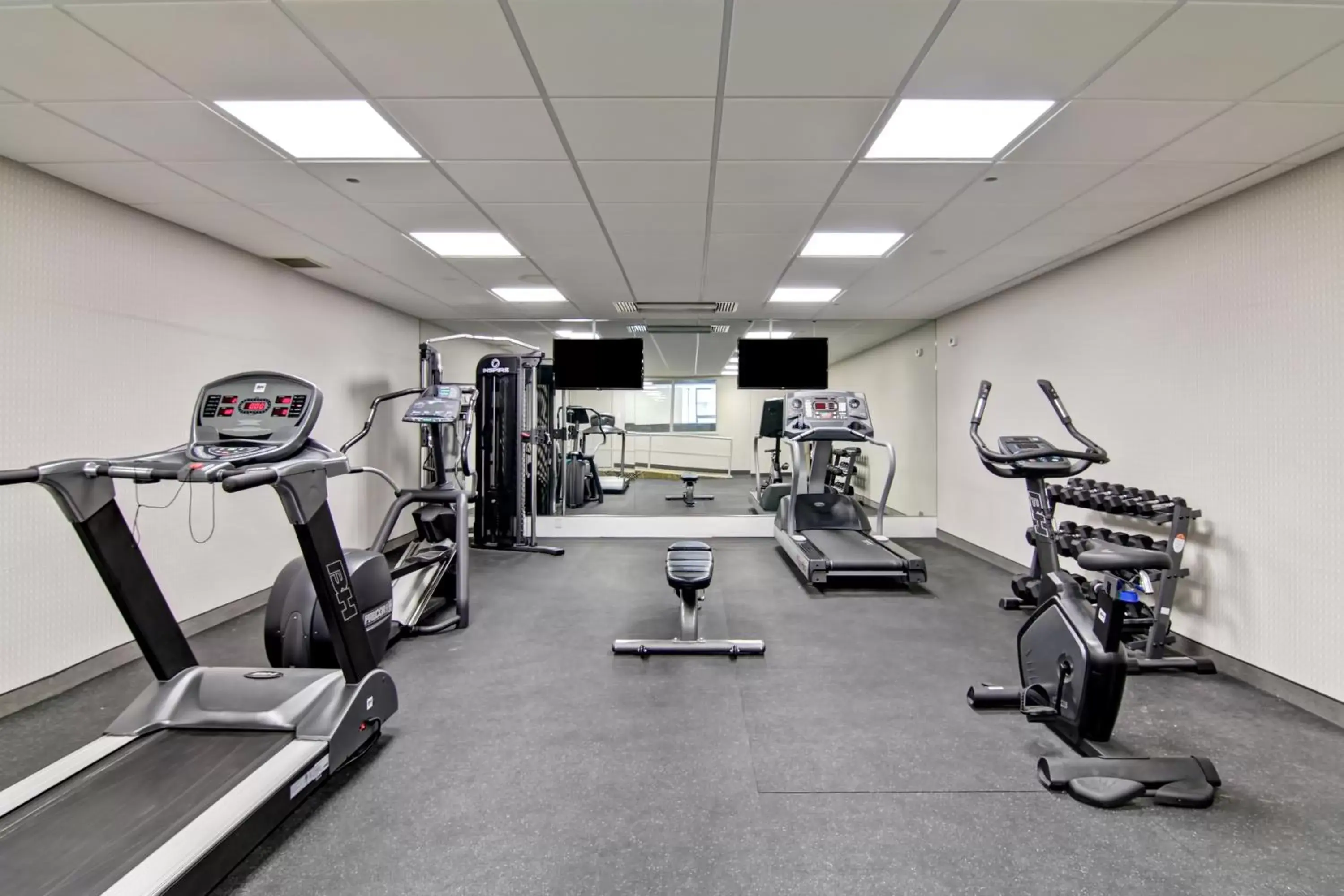 Fitness centre/facilities, Fitness Center/Facilities in Coast West Edmonton Hotel & Conference Centre