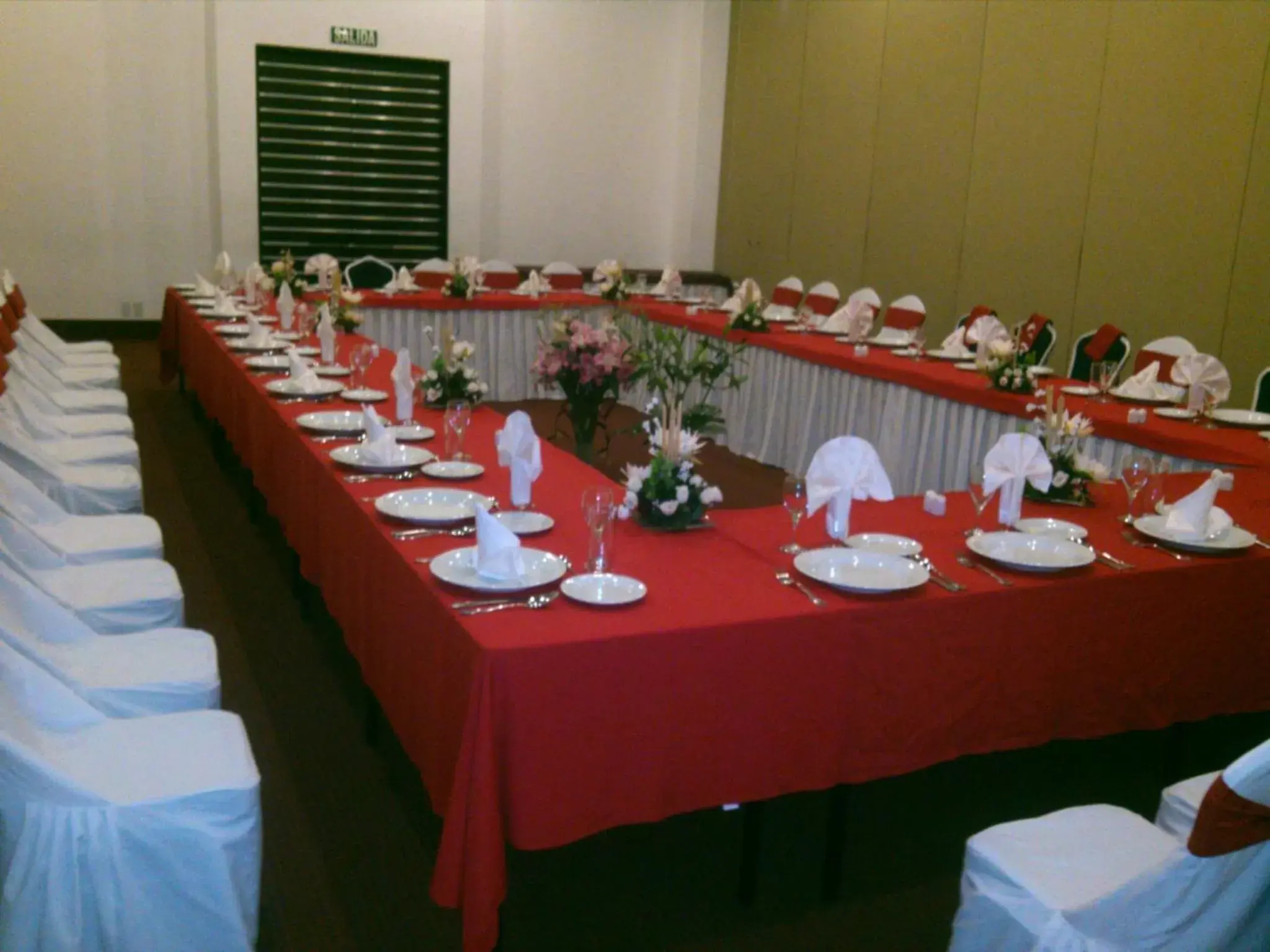 Area and facilities, Restaurant/Places to Eat in Suites Inn la Muralla Hotel & Spa