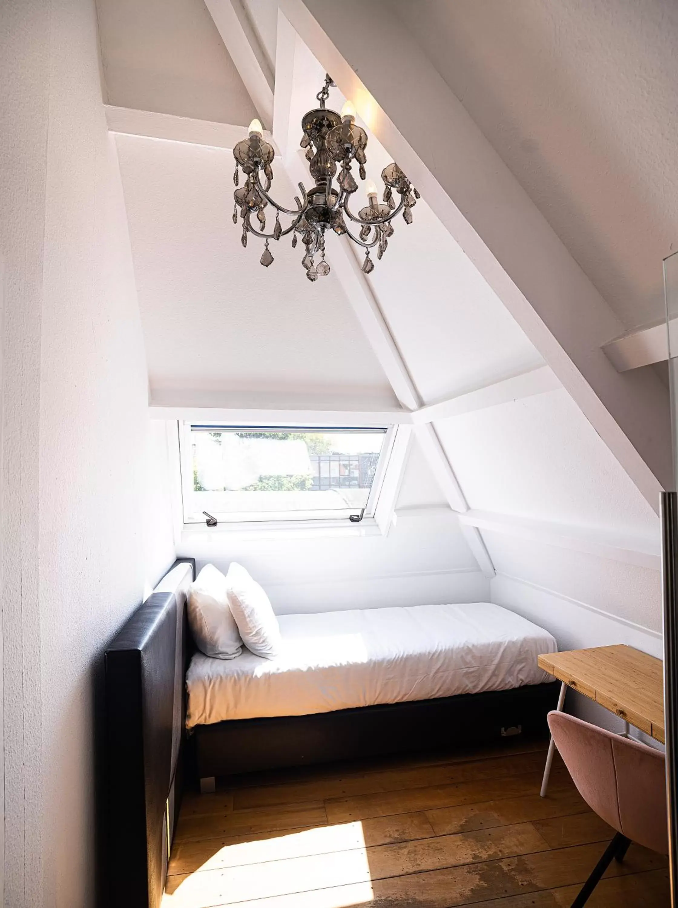 Single Room in Hotel Johannes Vermeer Delft