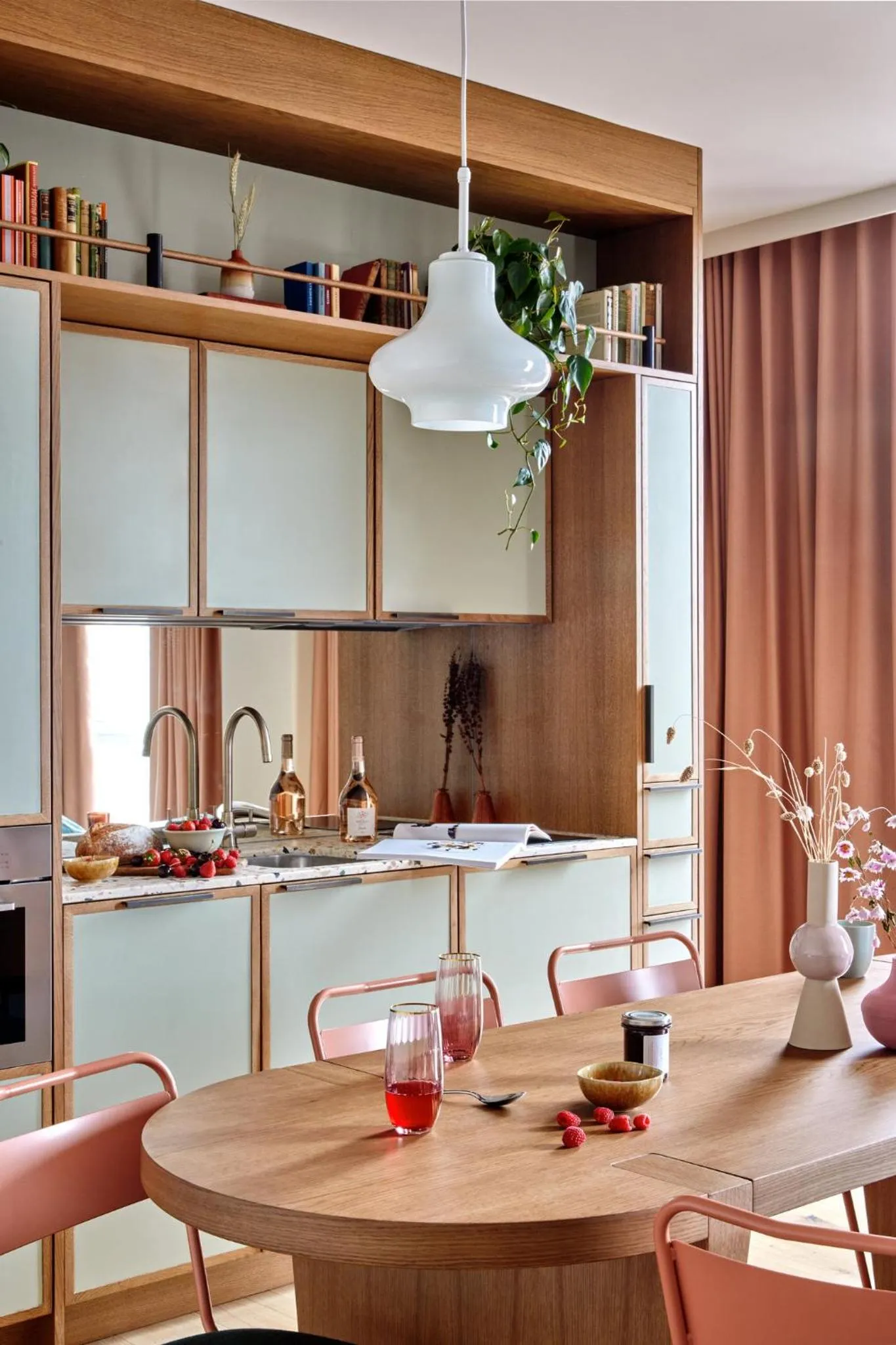 Kitchen or kitchenette in Turing Locke Cambridge