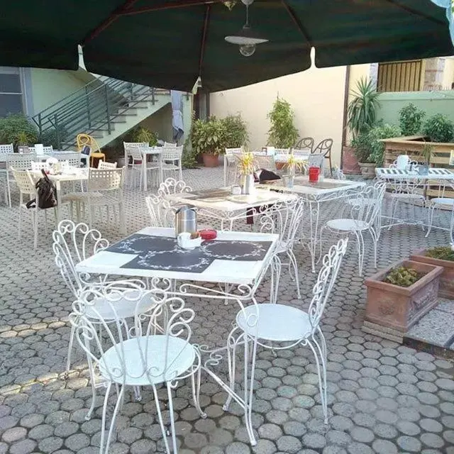 Dining area, Restaurant/Places to Eat in Hotel Bernardino