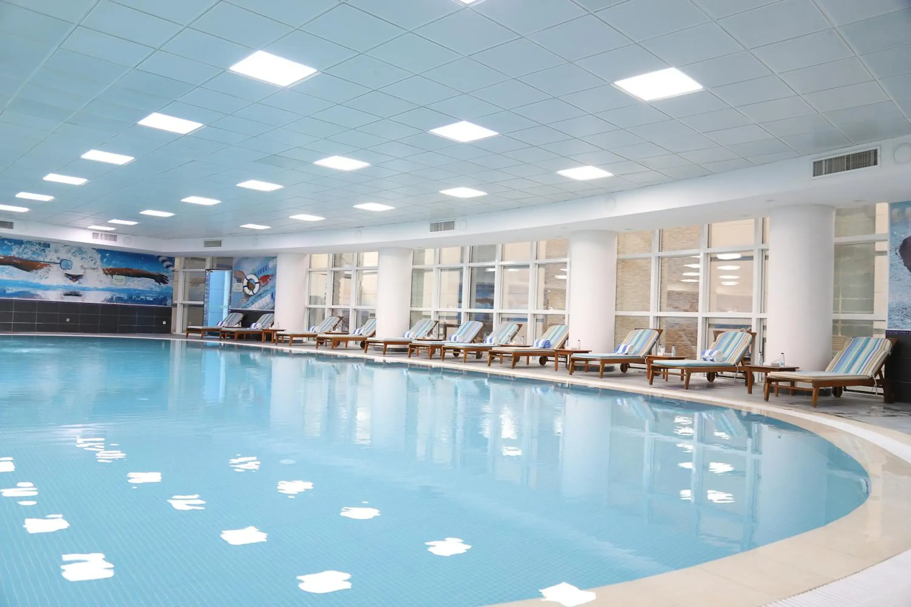 Spa and wellness centre/facilities, Swimming Pool in Movenpick Hotel Qassim