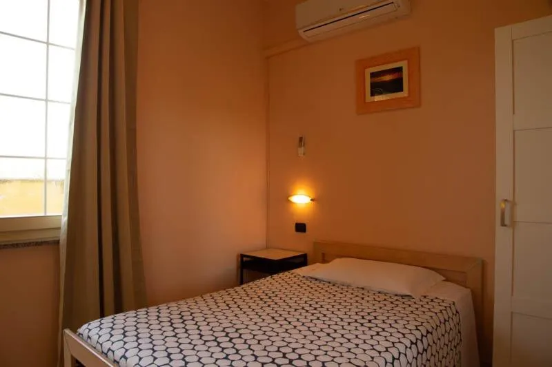 Bed in La Quercia Hotel con Ristorante