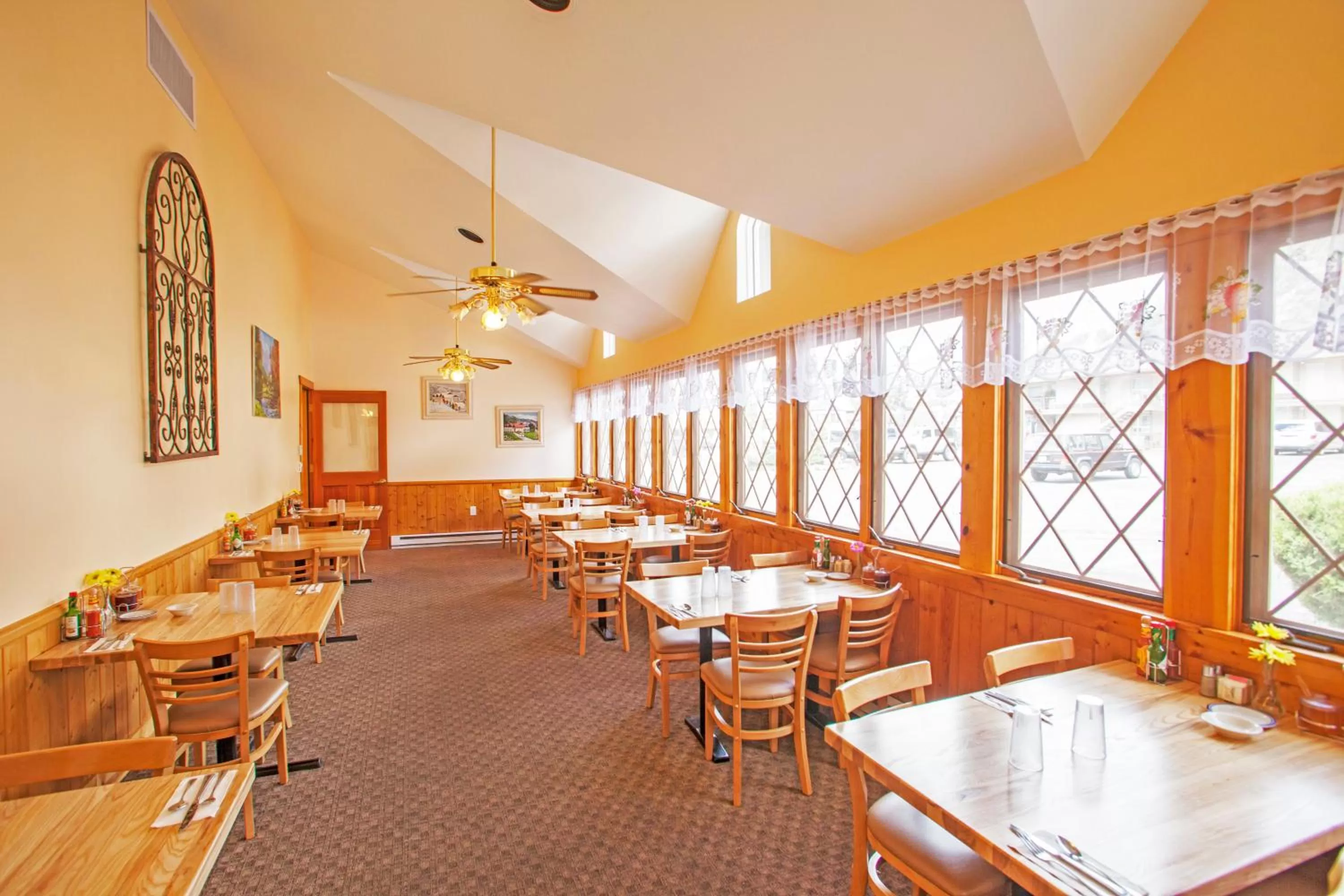 Restaurant/places to eat in Glenwood Springs Inn