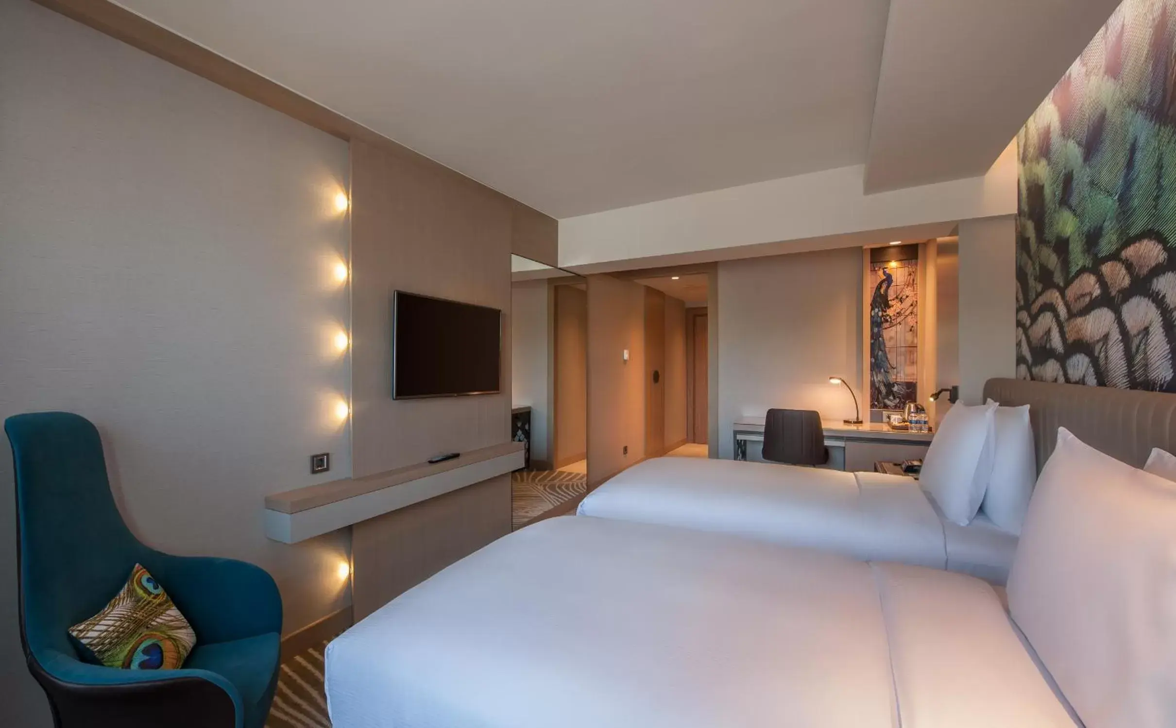Bed in DoubleTree by Hilton Istanbul - Sirkeci