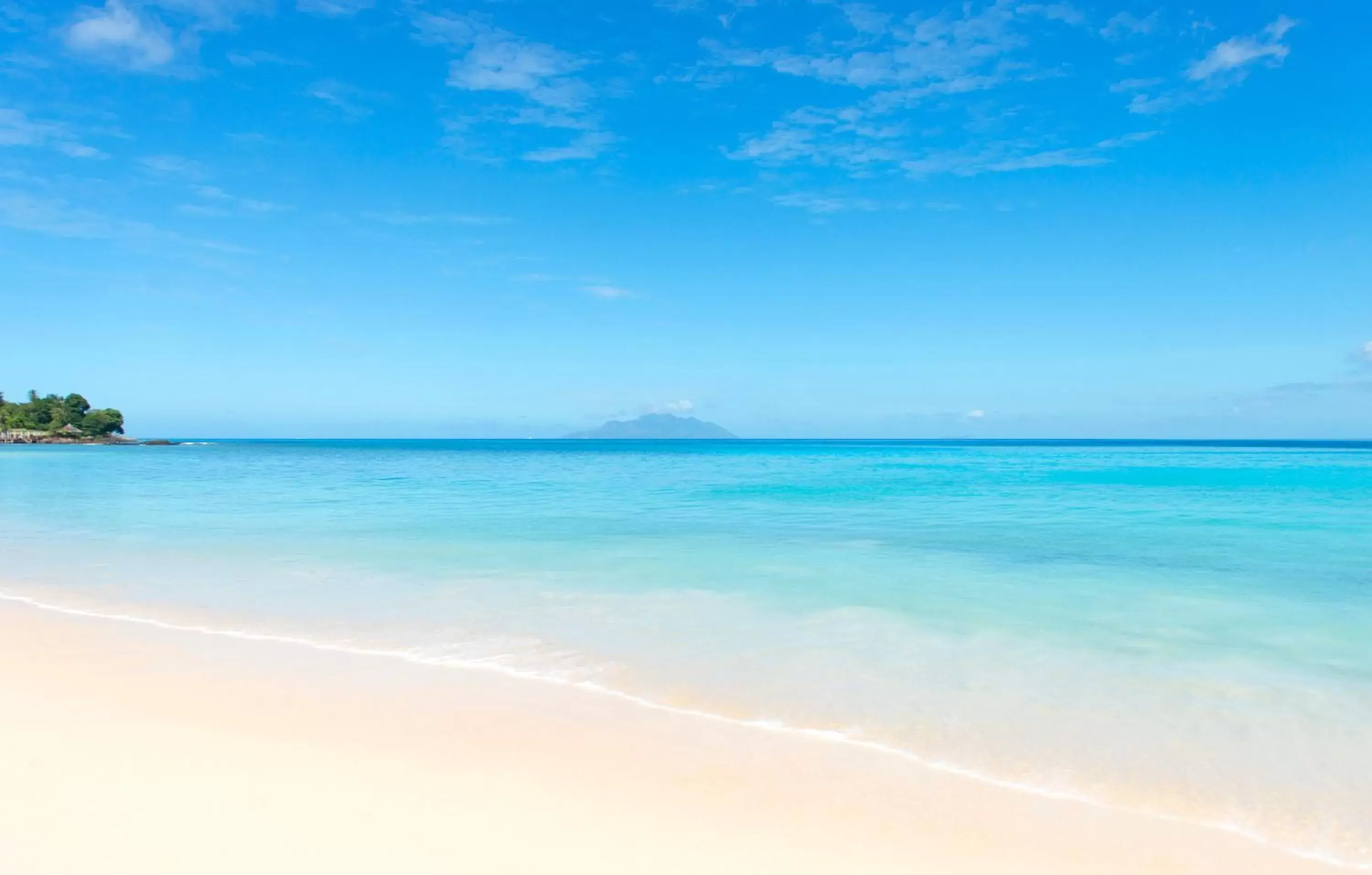 Beach in STORY Seychelles