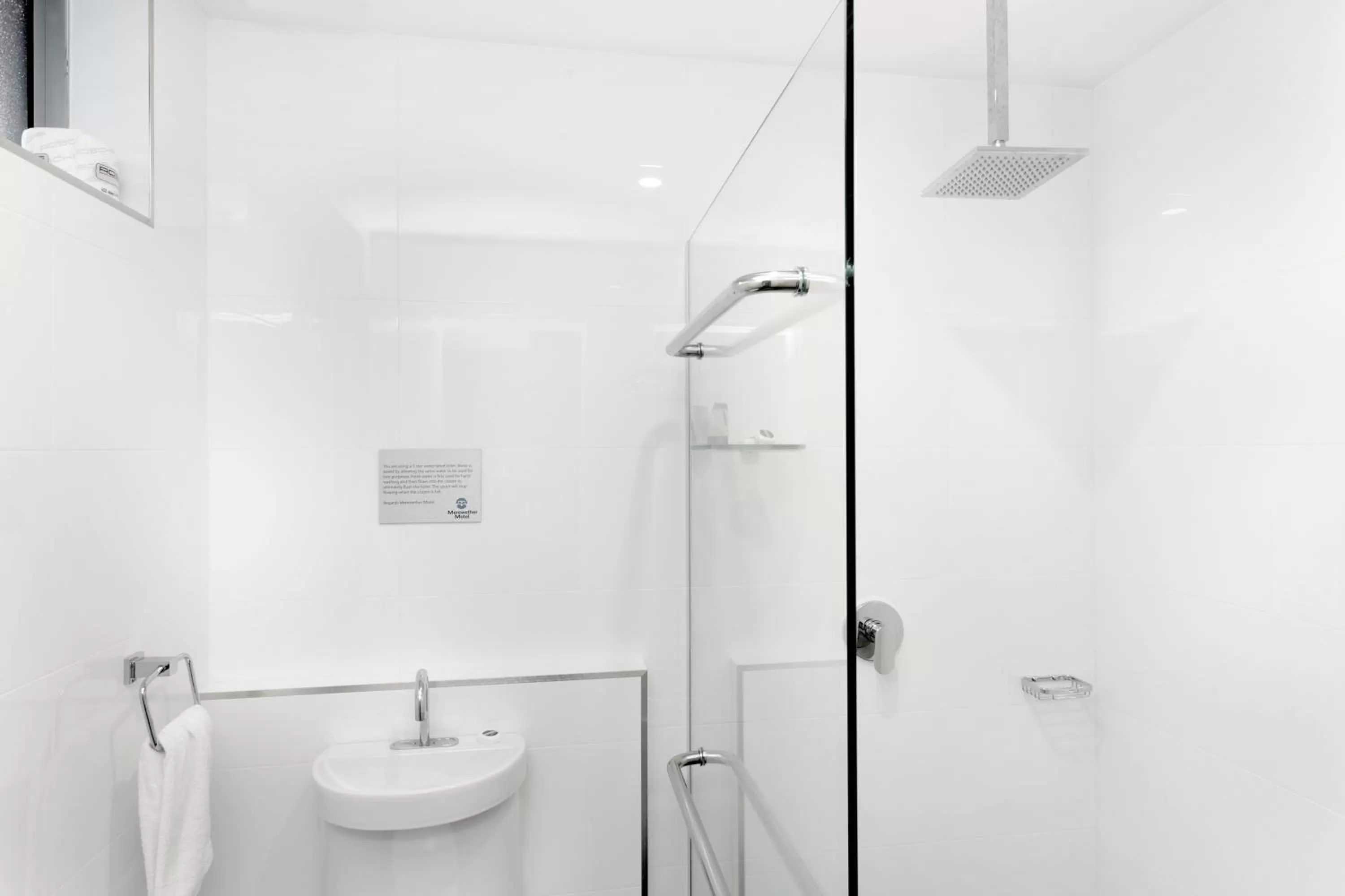 Shower in Merewether Motel