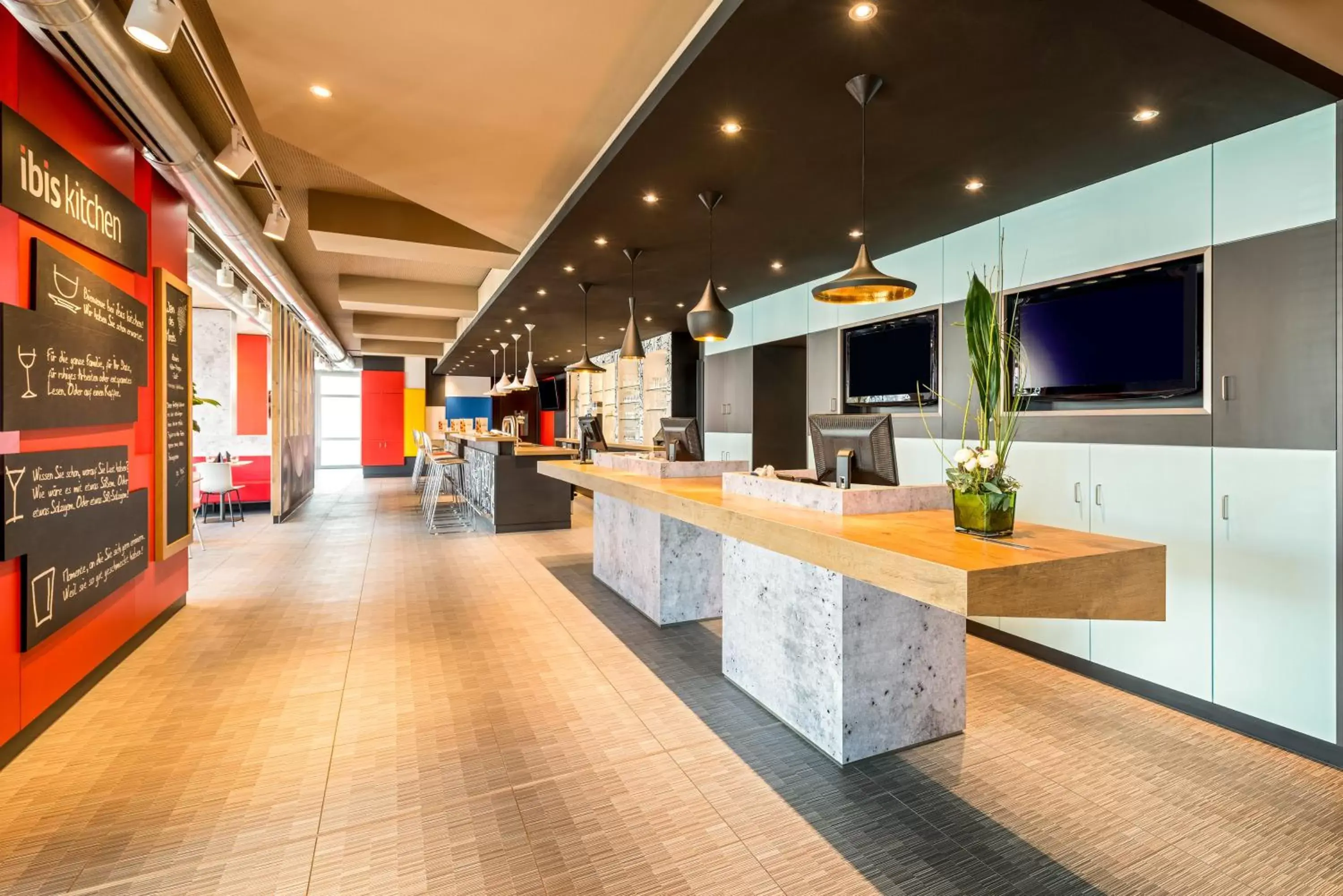 Lobby or reception in ibis Hotel München Garching