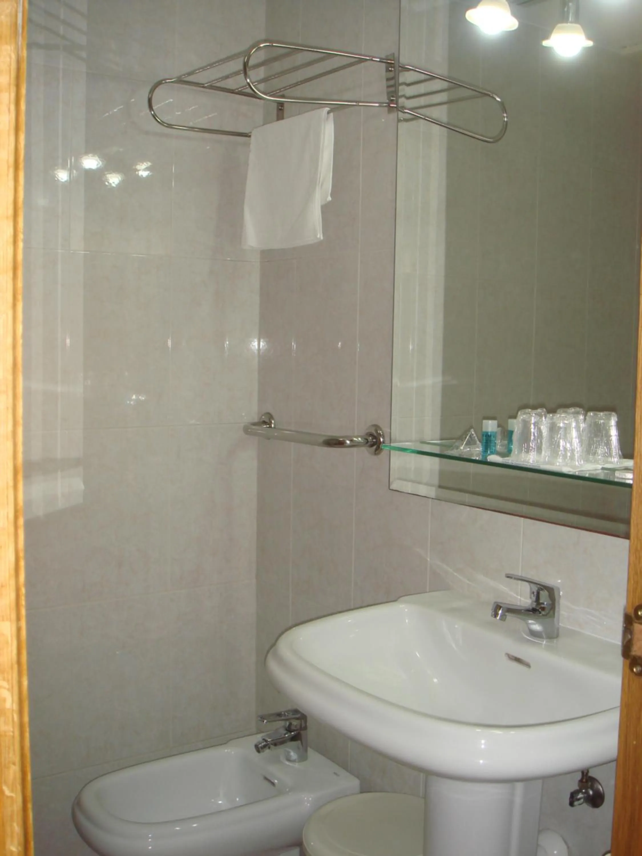 Bathroom in Hotel PAYRO