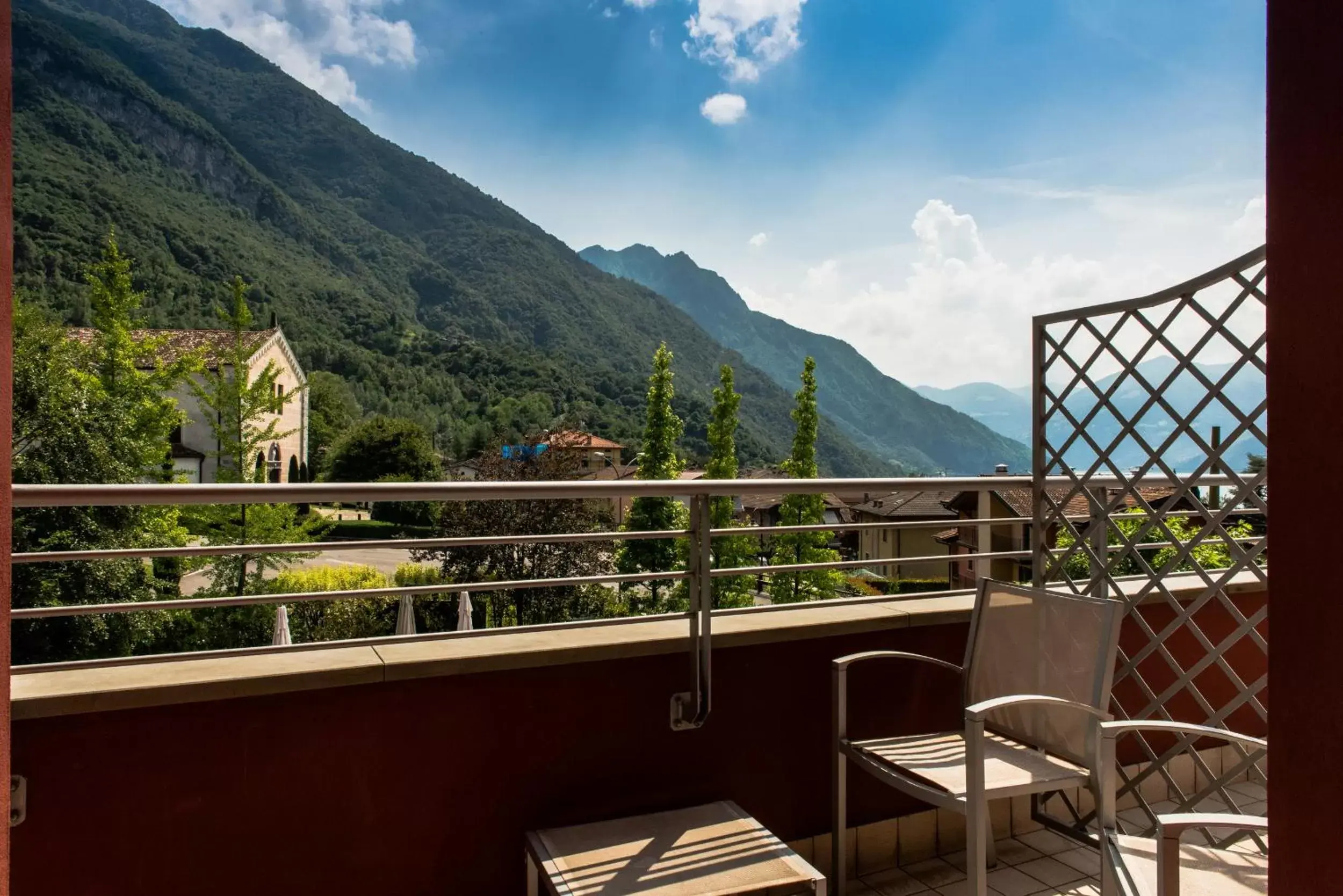 Mountain View in Lake Hotel La Pieve