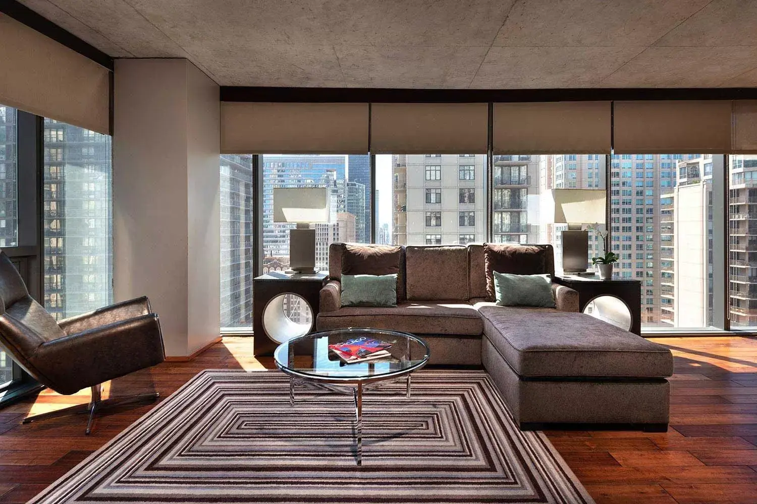 Living room, Seating Area in Eurostars Magnificent Mile