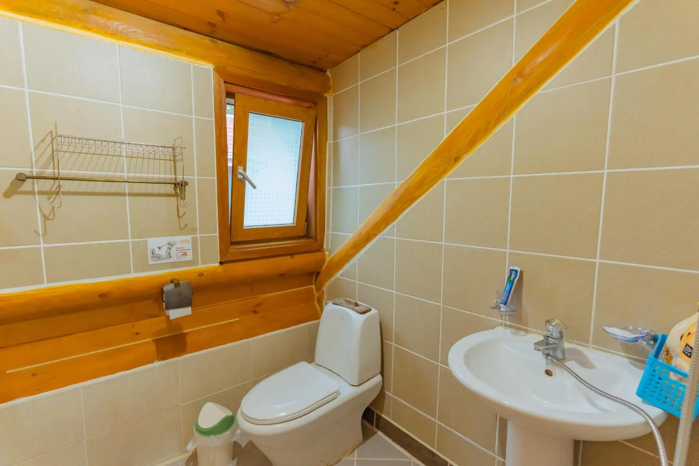 Shower, Bathroom in Jungmun Log Pension & Resort