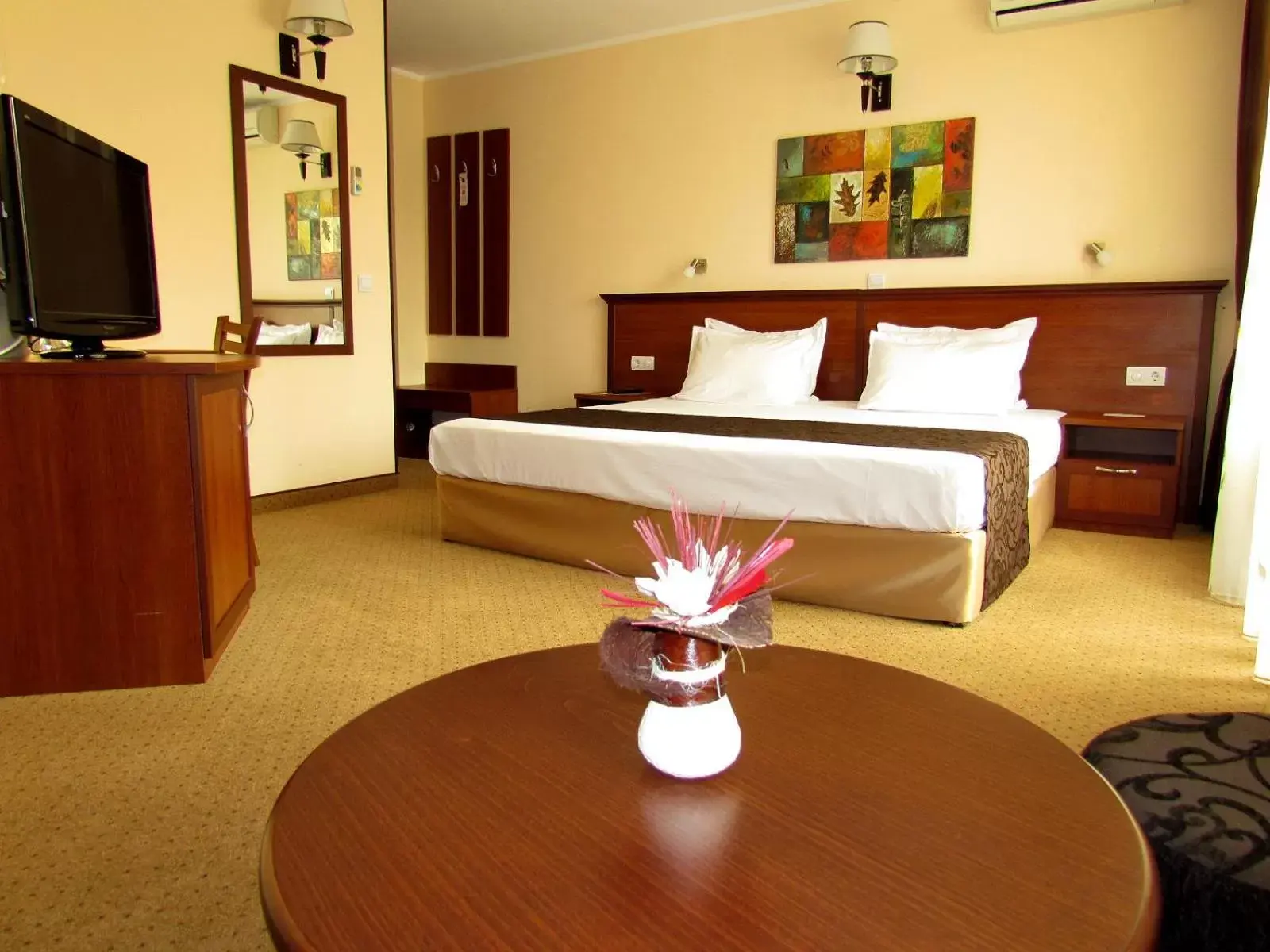 Photo of the whole room, Bed in Favorit Hotel